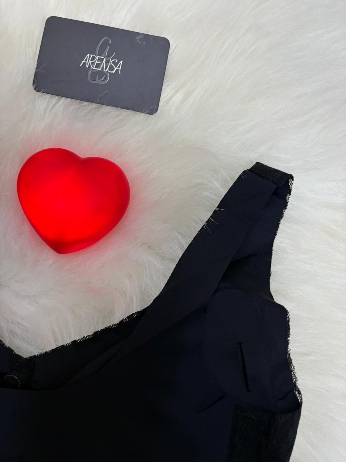 Siyah Dolgusuz Düğmeli Lazer Kesim Bralet