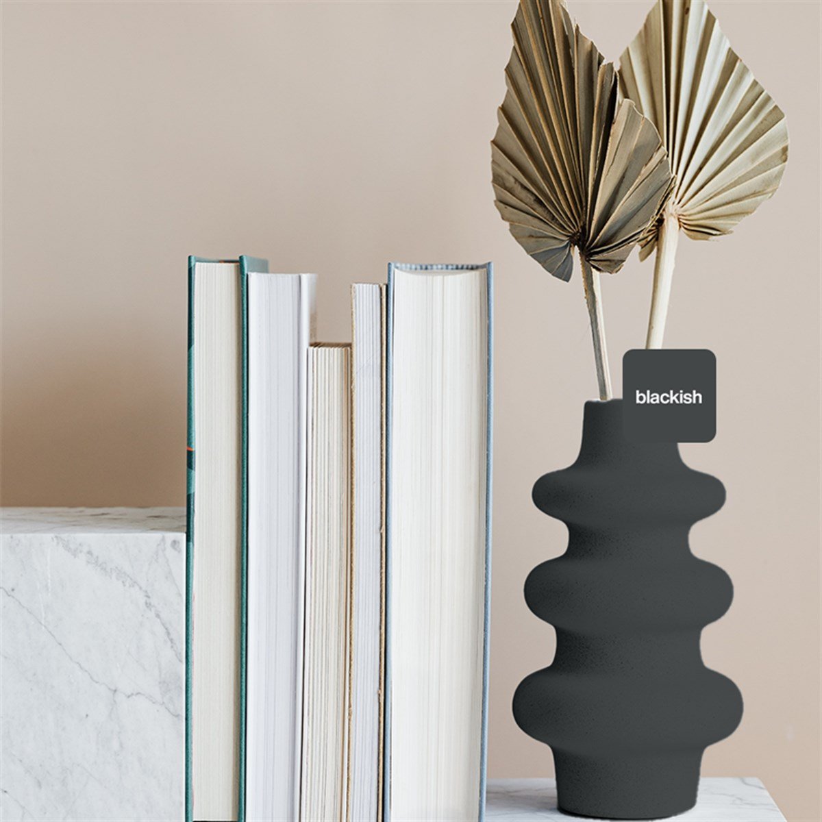 Blackish Multisurface
