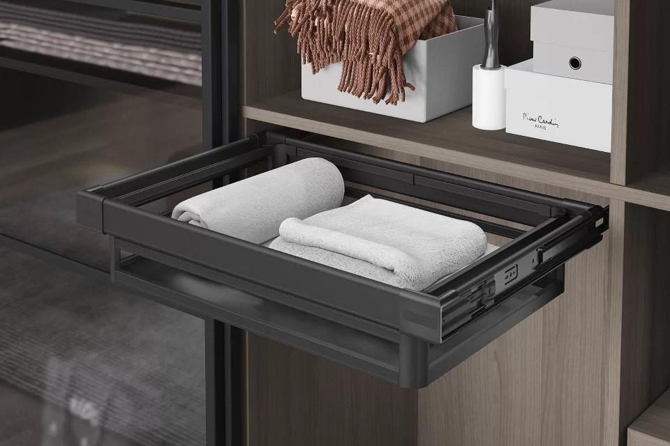 ALUMINUM DRAWER WITH SIDE MOUNTED TELESCOPIC RAIL