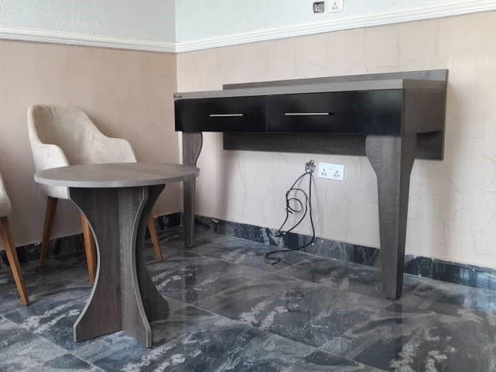 ALYA CONSOLE 130