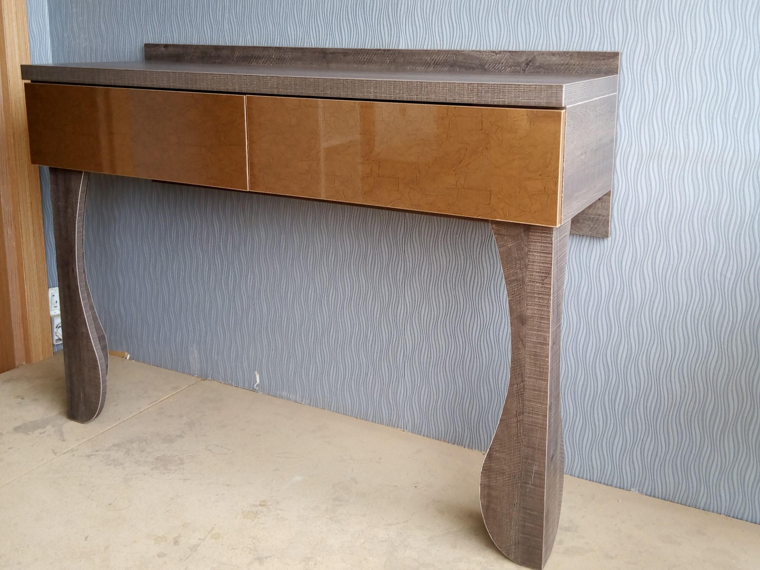 ALYA CONSOLE 130