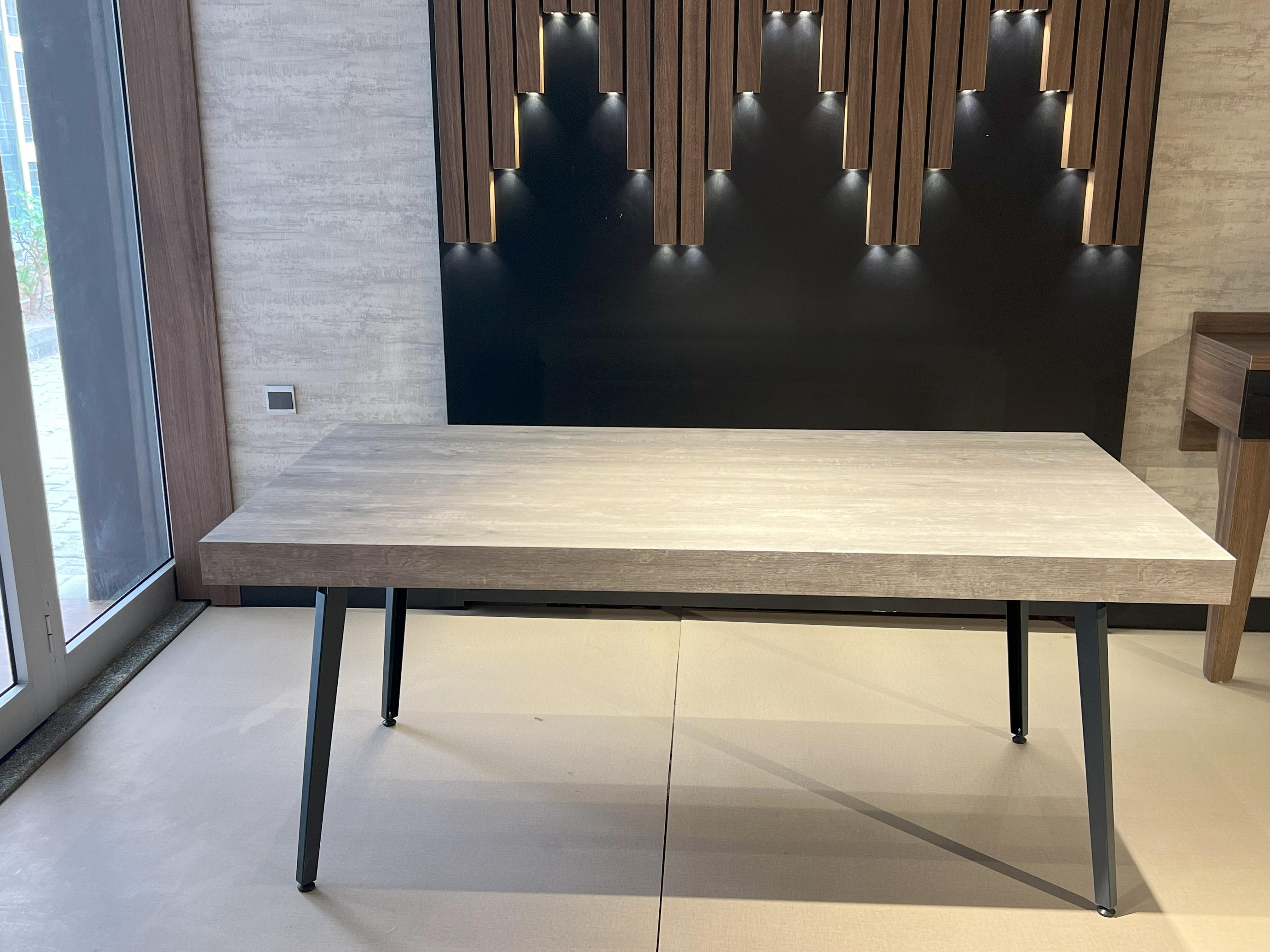 ARMENOS EXECUTIVE OFFICE TABLE