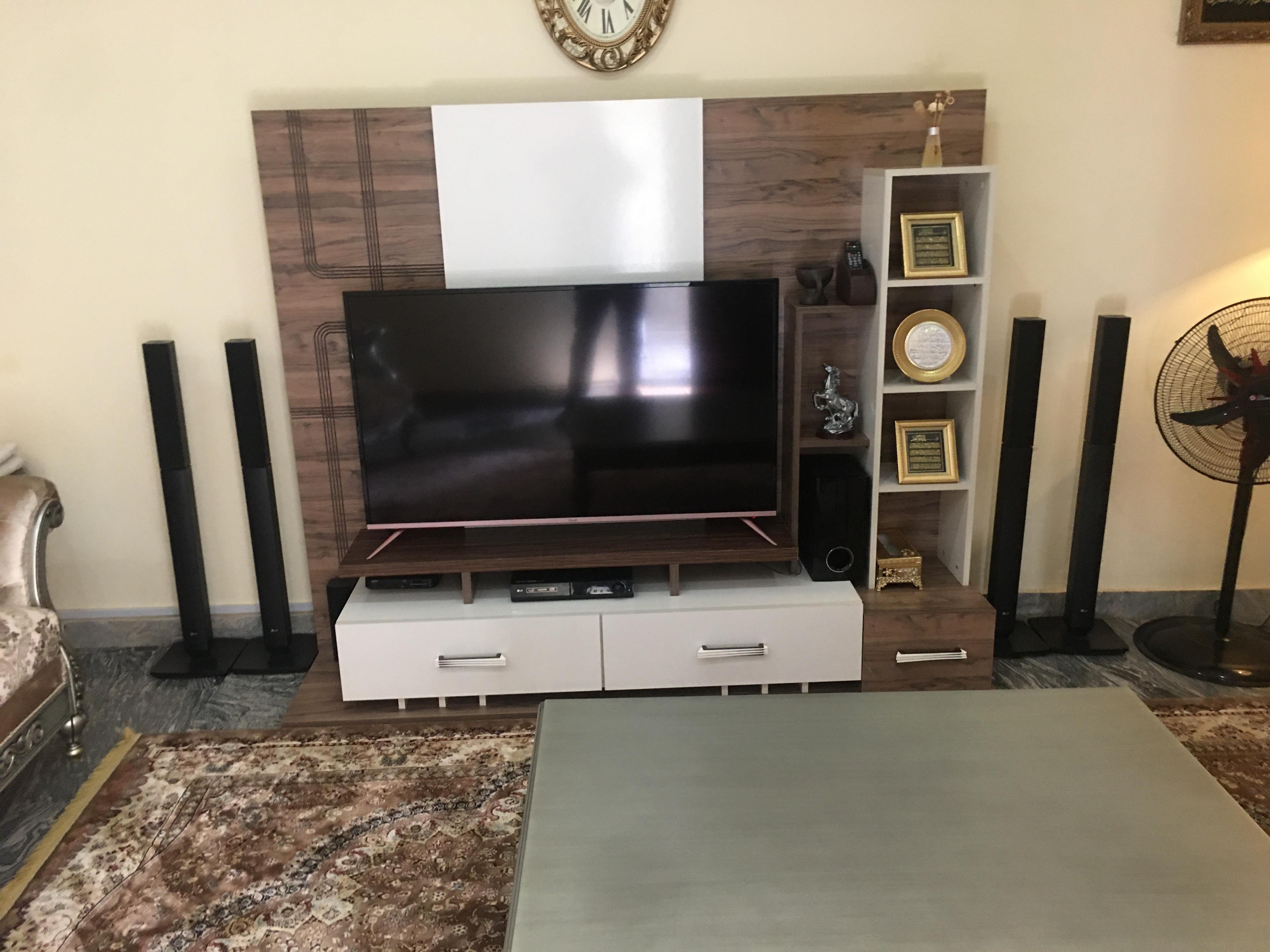 BELINDA 210 TV WALL UNIT