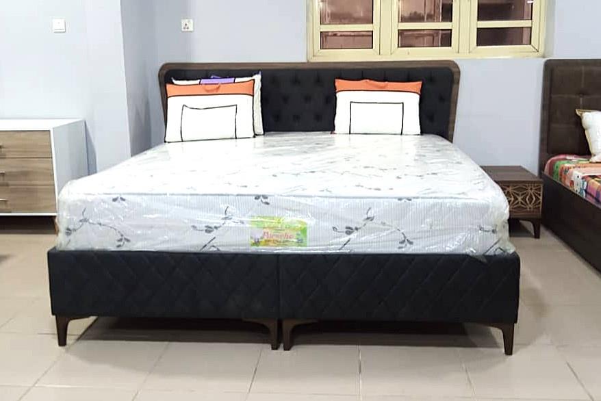 BEYZADE BEDSTEAD