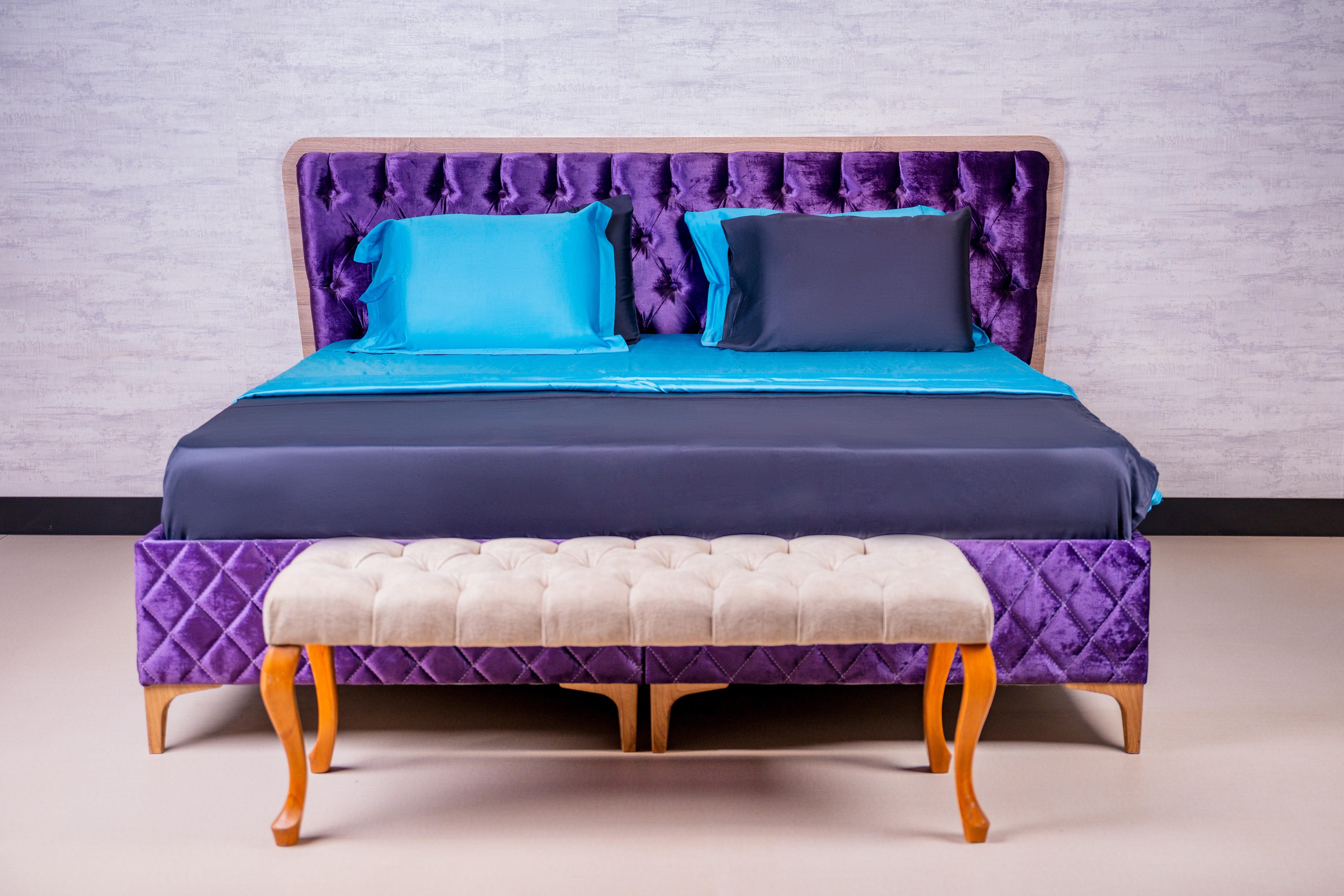 BEYZADE BEDSTEAD