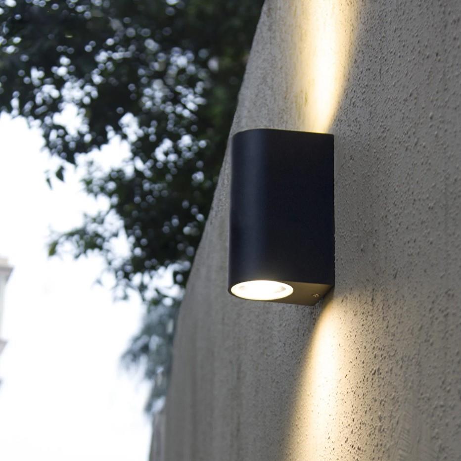 BLACK WALL BRACKET 2 WAY LIGHT