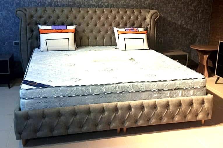 COUNTRY TNG BEDSTEAD