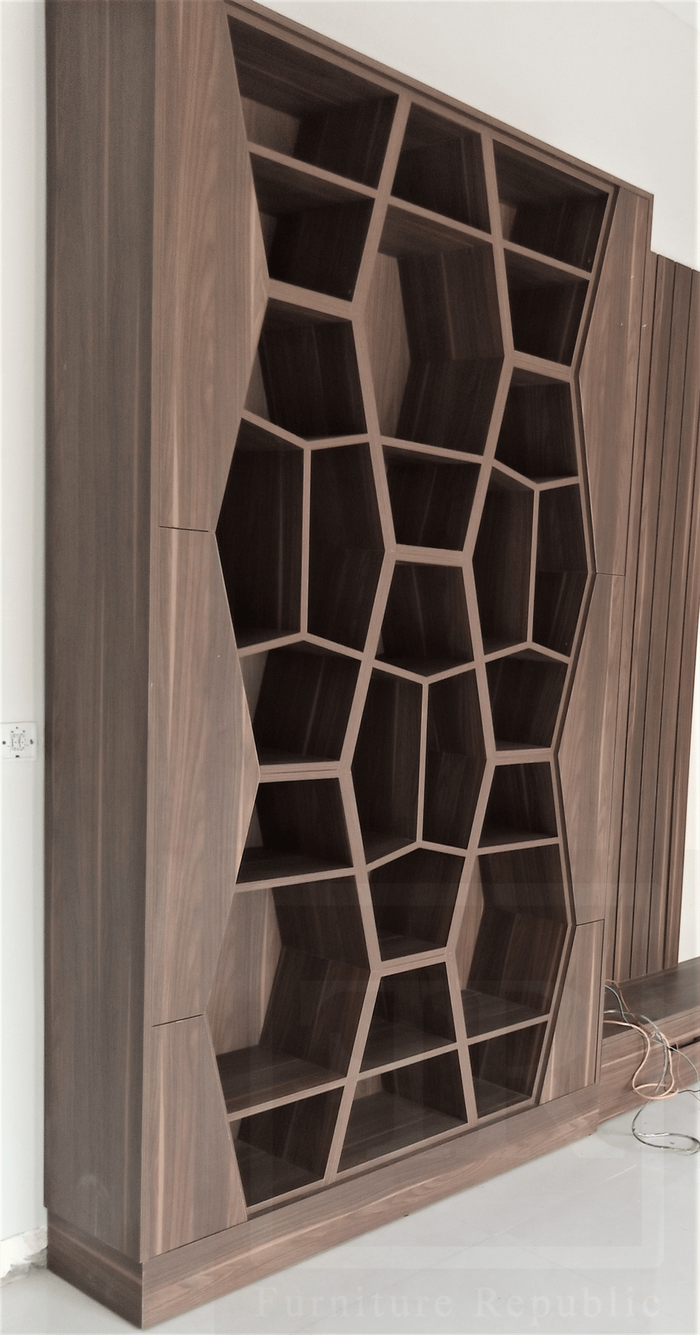 DECO ACCESSORY PARTITION & SHELF H:280x150 CM LENGTH