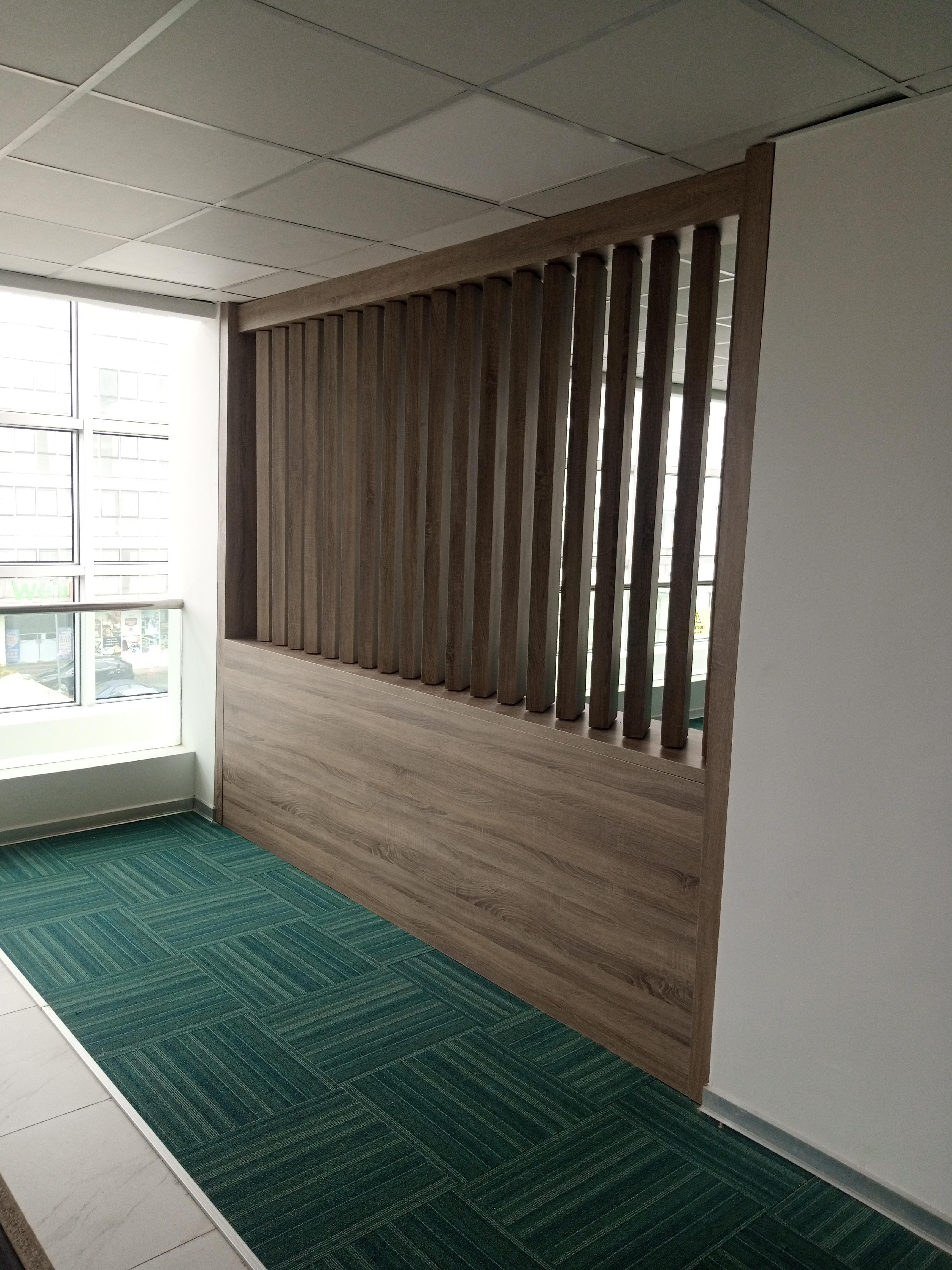 DECORATIVE STRIP COLUMN PARTITION PER/MT