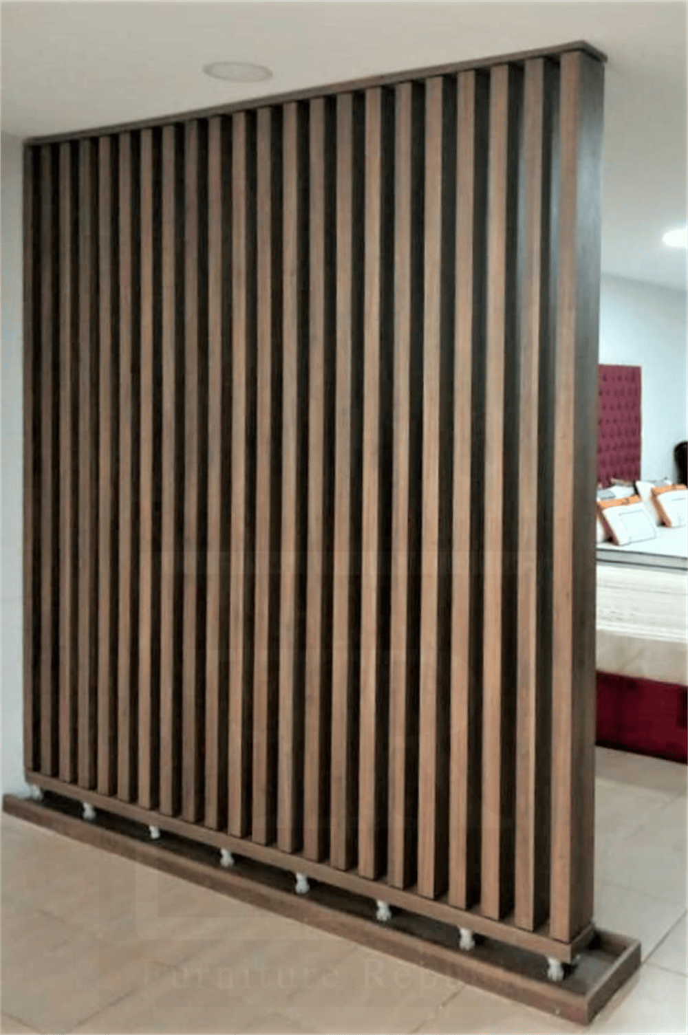 DECORATIVE STRIP PARTITION H:280 CM PER/MT