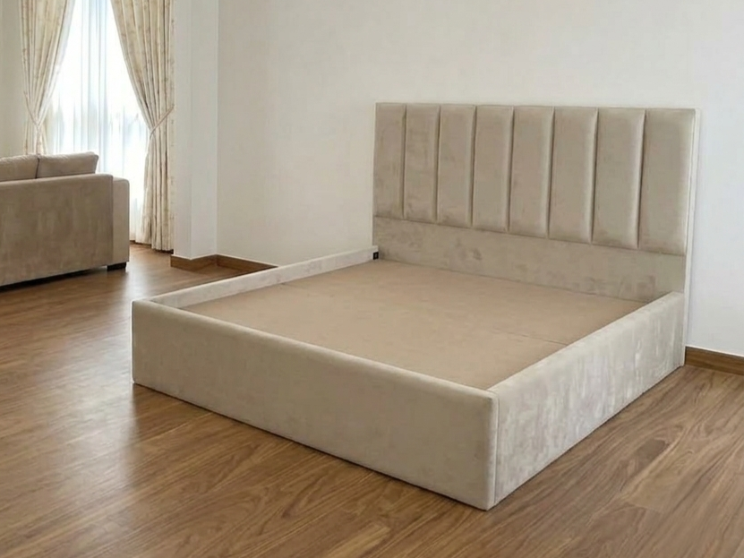 DOGA BEDSTEAD