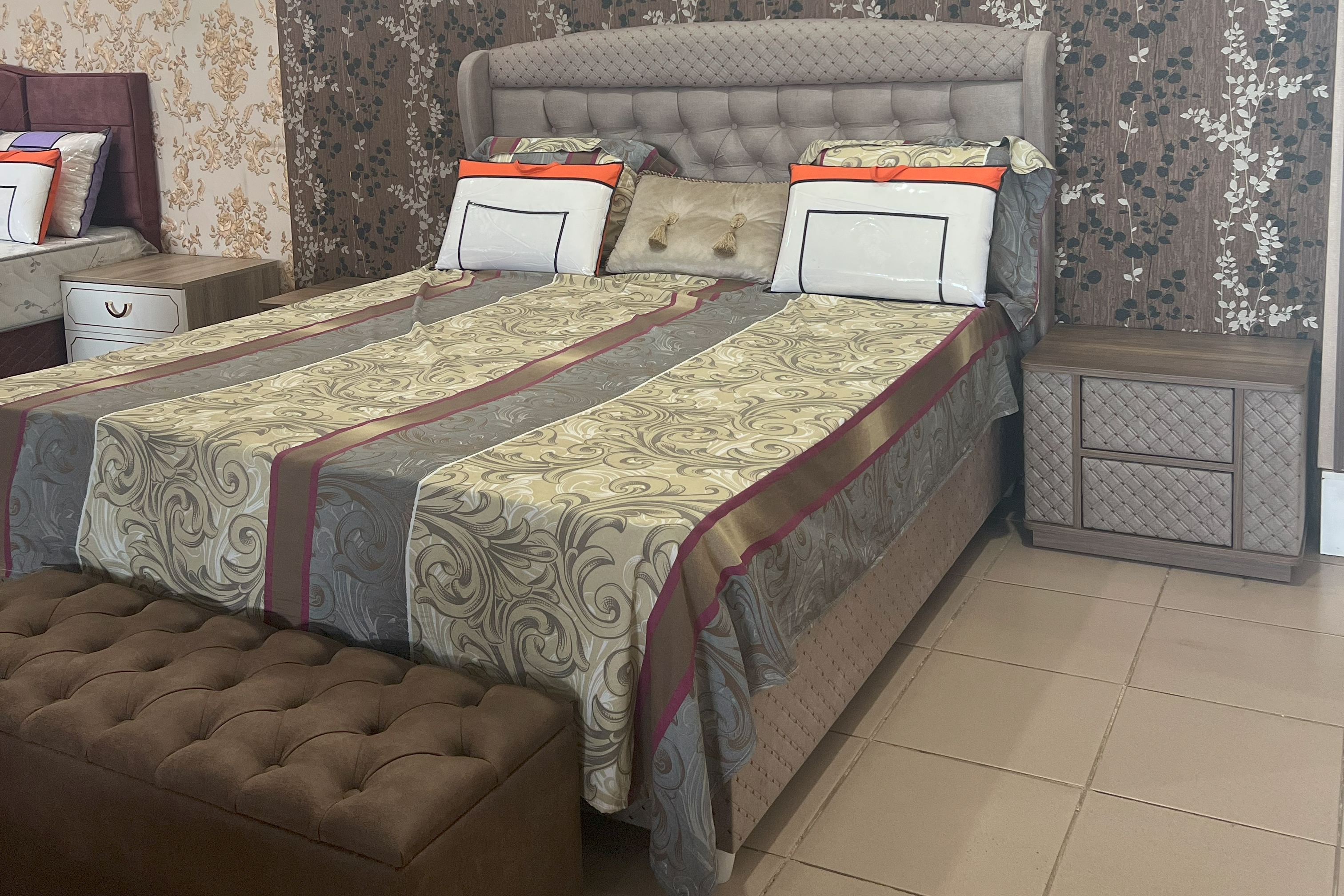 DOGA QUILTED BEDSTEAD 200x180 EURO