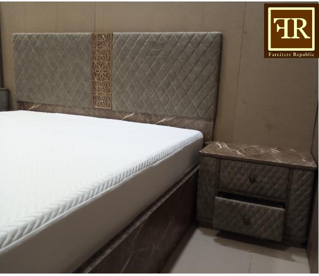 DOGA QUILTED FABRIC NIGHTSTAND