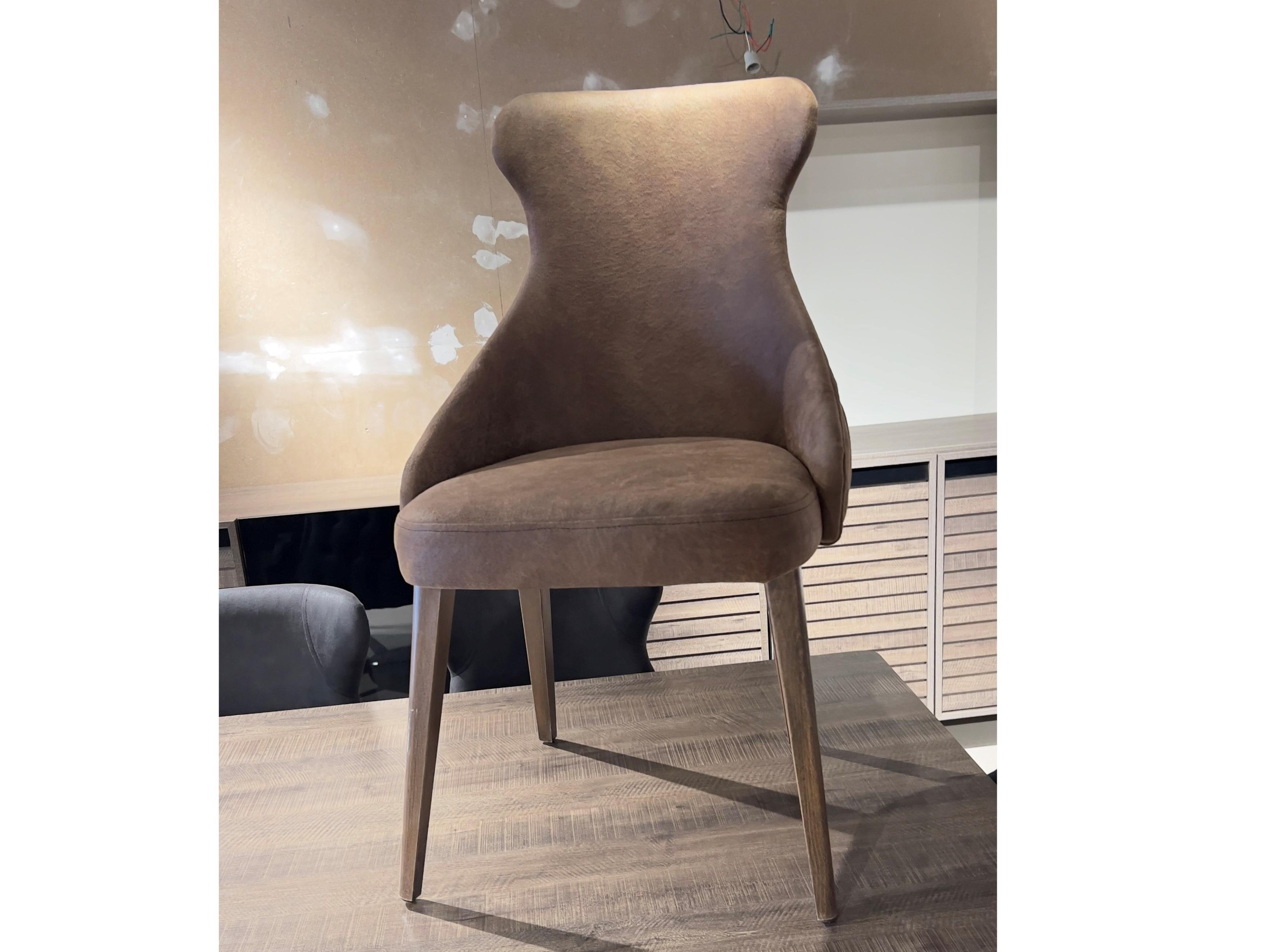 EGE R DINING CHAIR