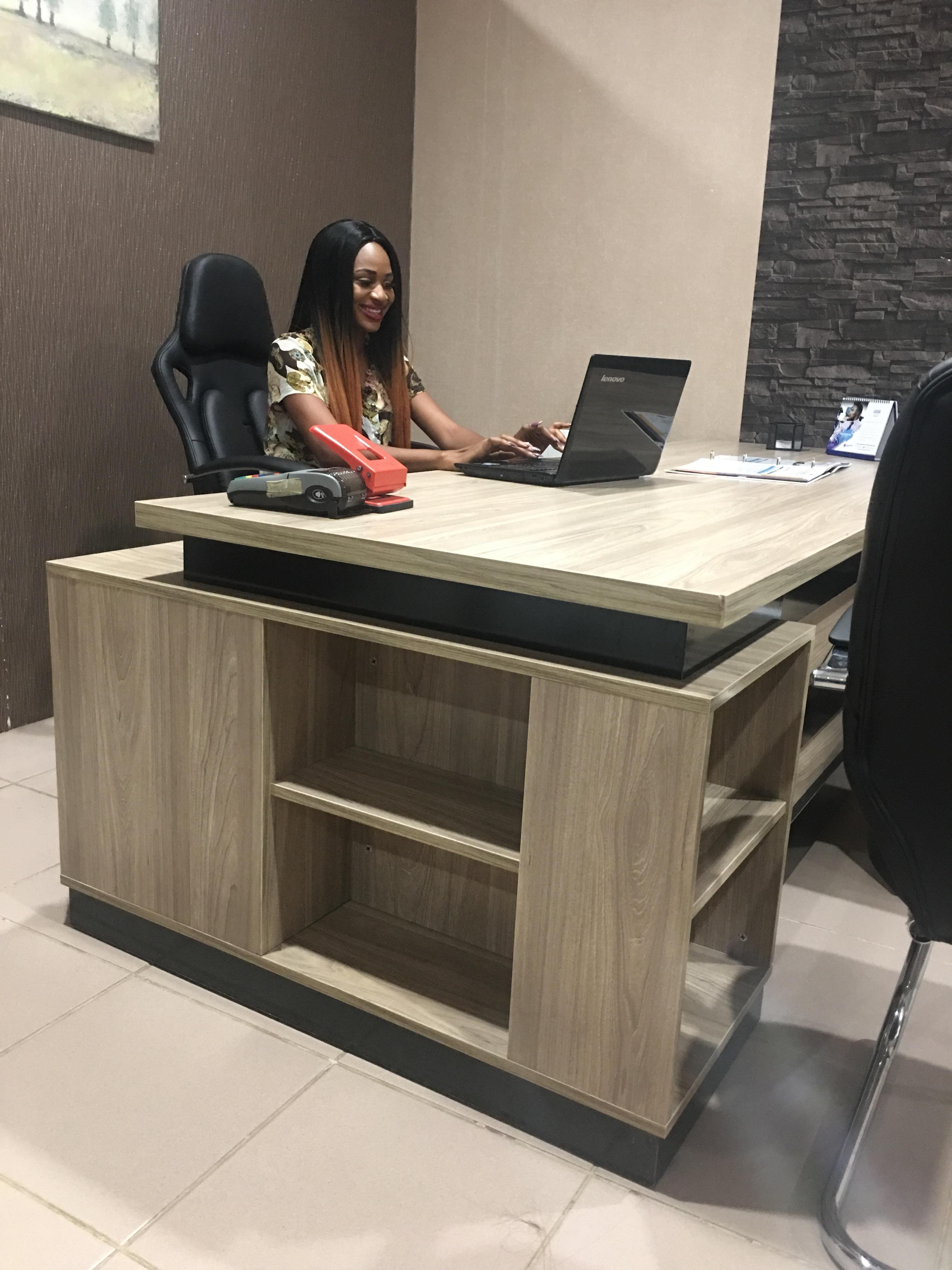 GRAND DELUXE 240x180 OFFICE TABLE