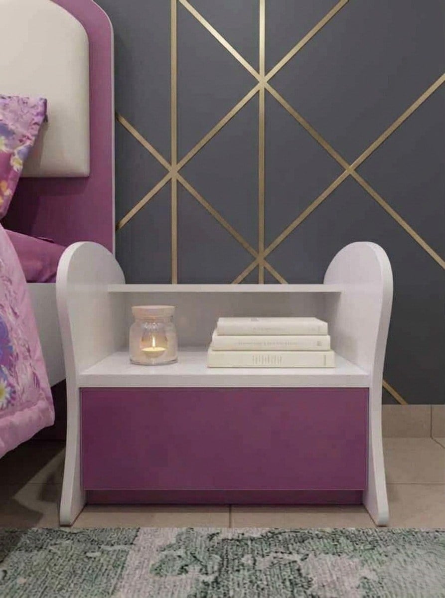 HEART NIGHTSTAND