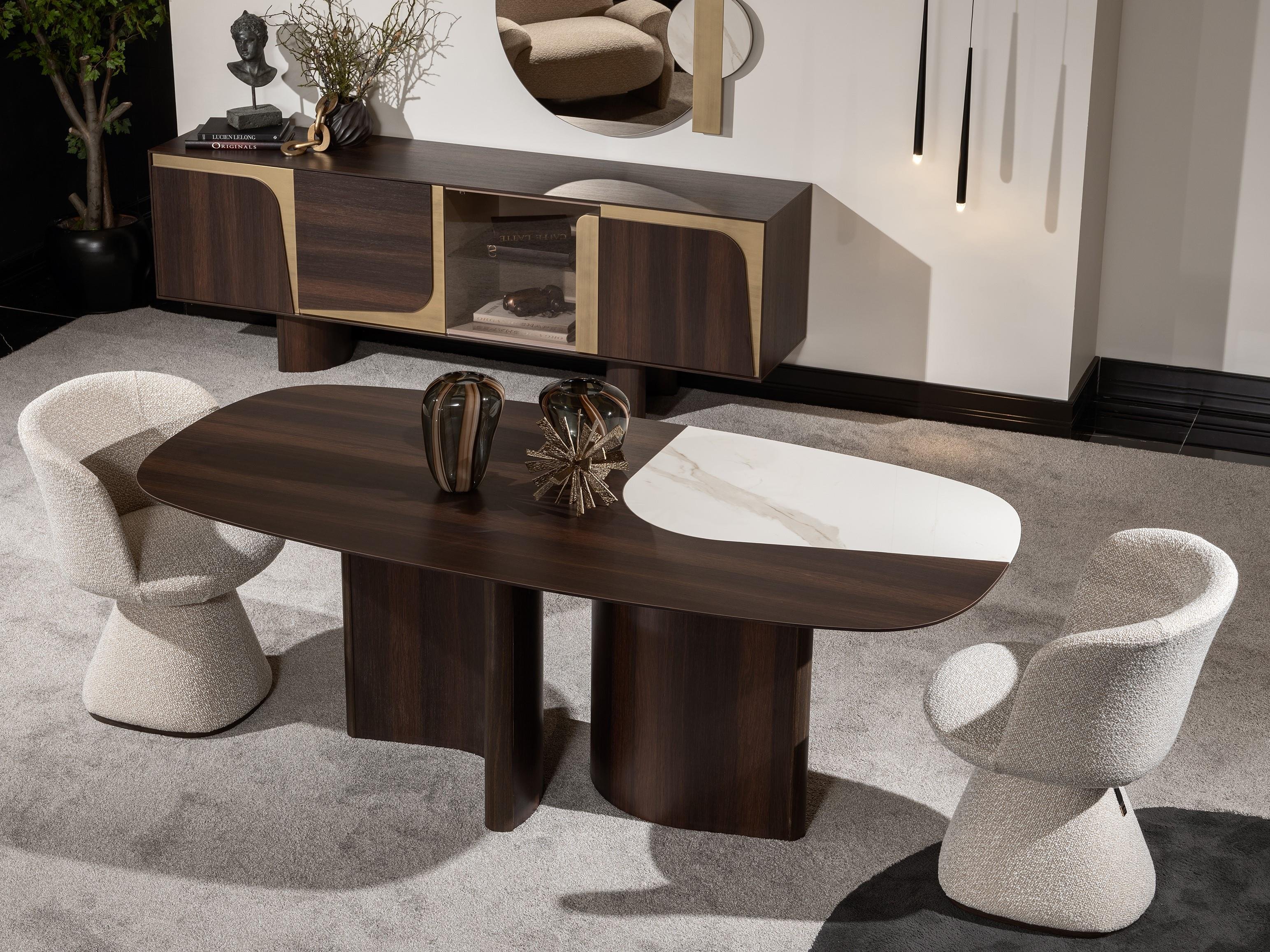 LE MANS DINING TABLE