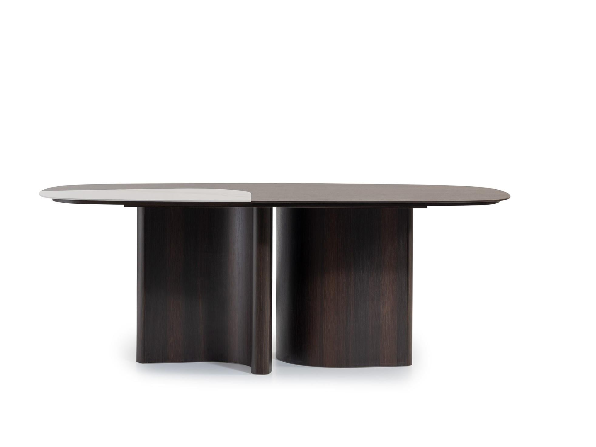 LE MANS DINING TABLE