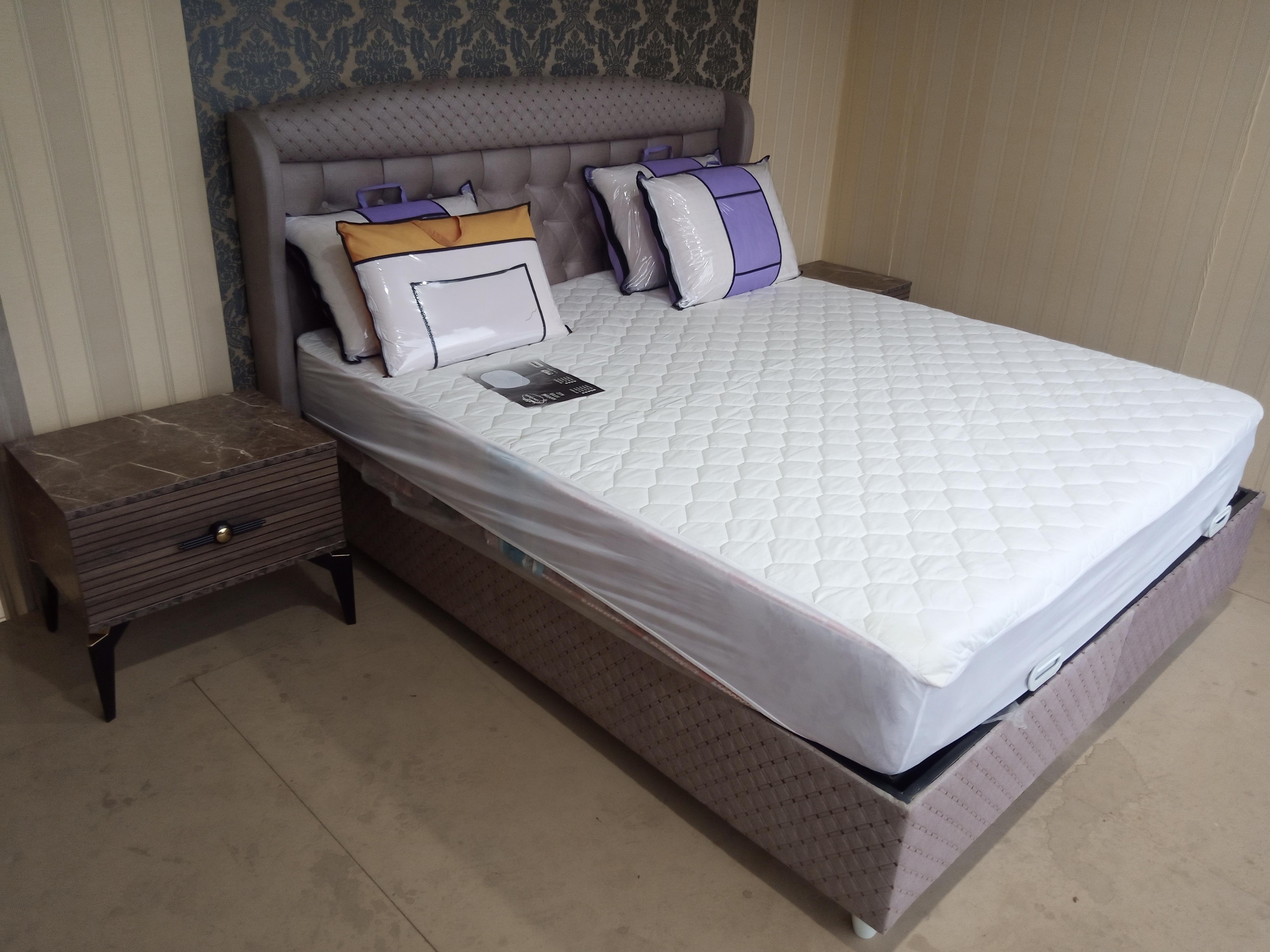 LINEAR DECOR NIGHTSTAND