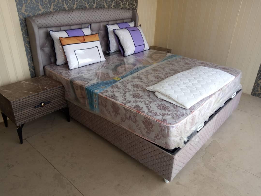 LINEAR DECOR NIGHTSTAND