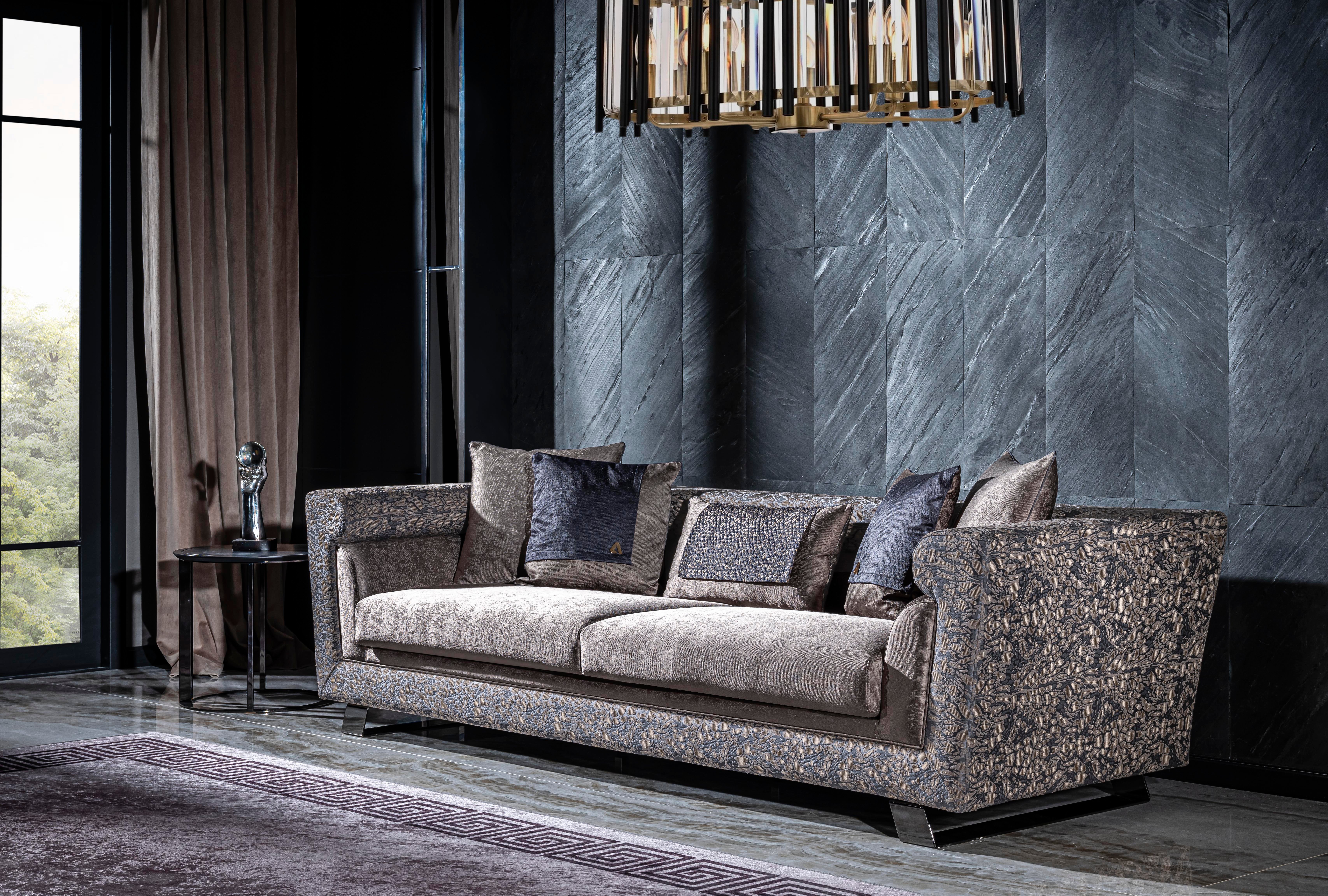 LION THREE SEATER SOFA PATTERNED