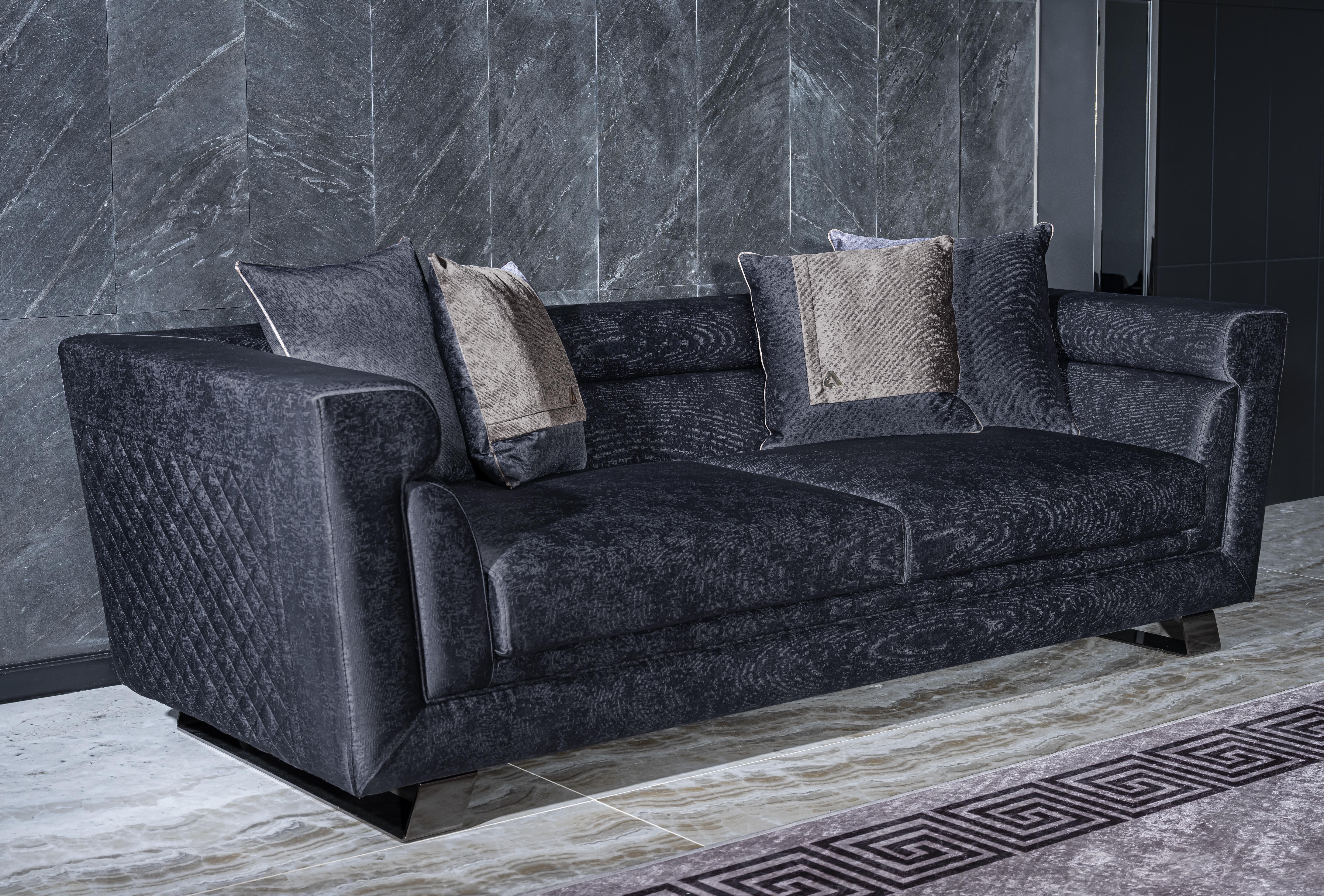 LION THREE SEATER SOFA STICH