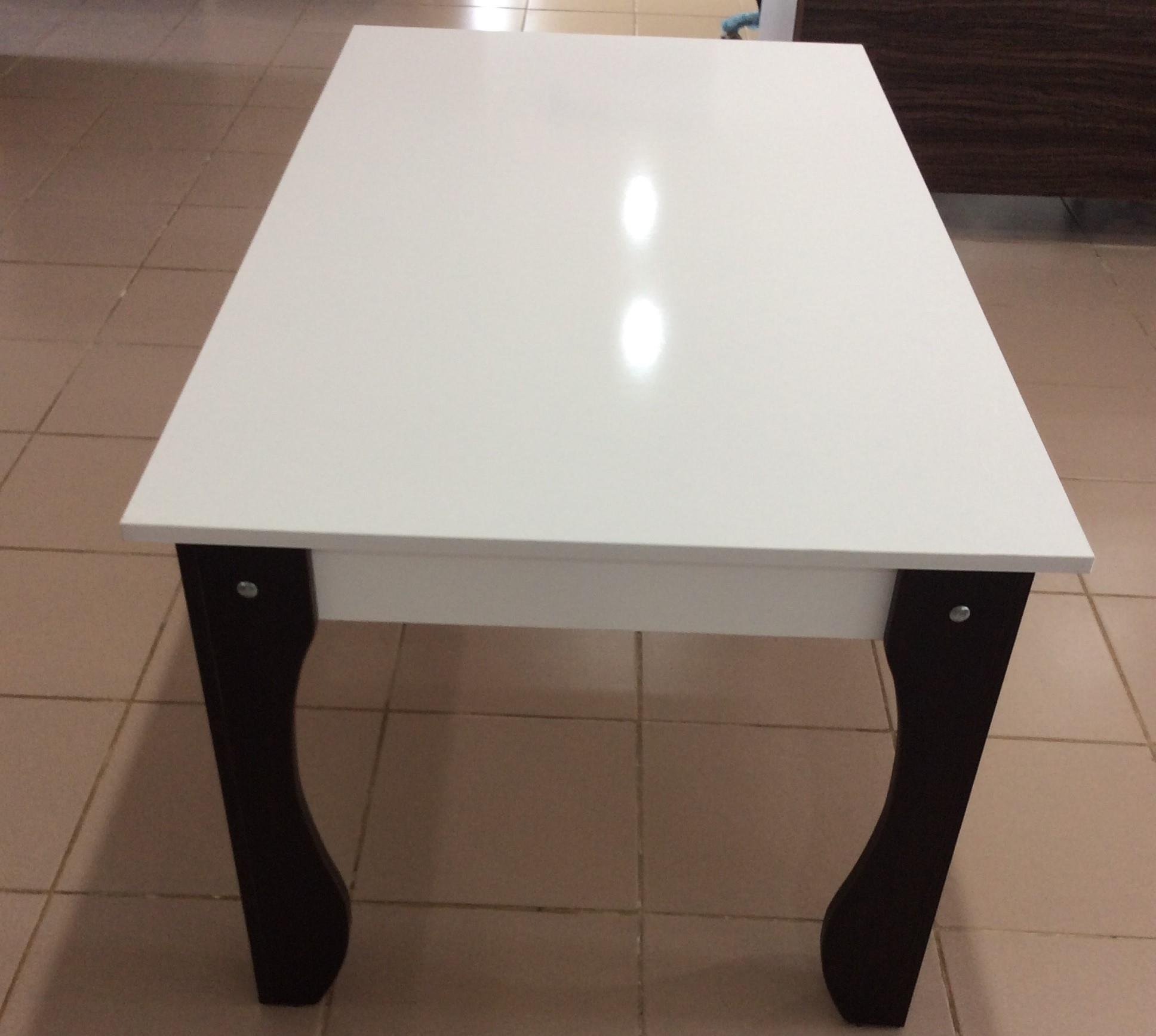 MERAX DINING TABLE