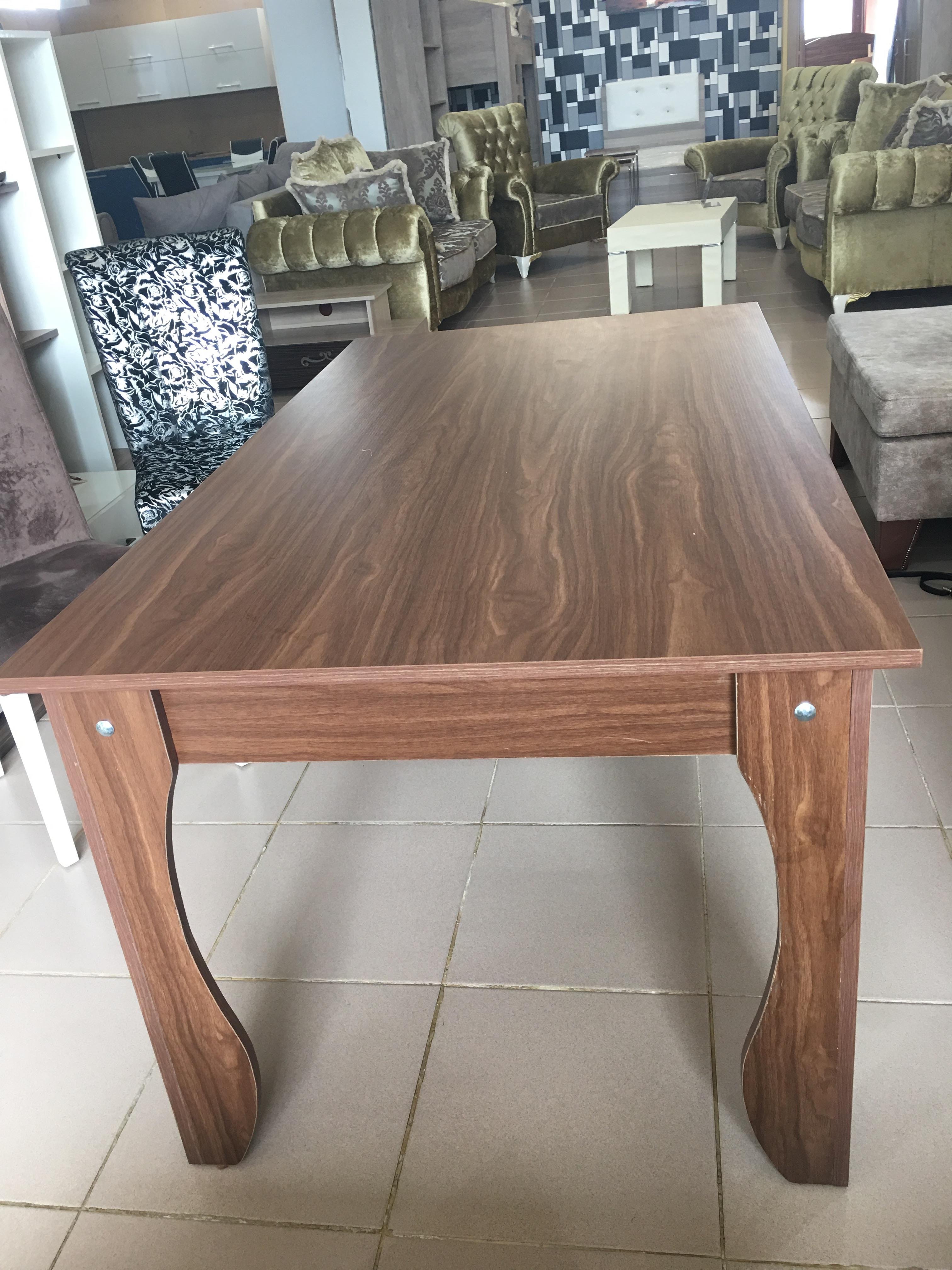 MERAX DINING TABLE