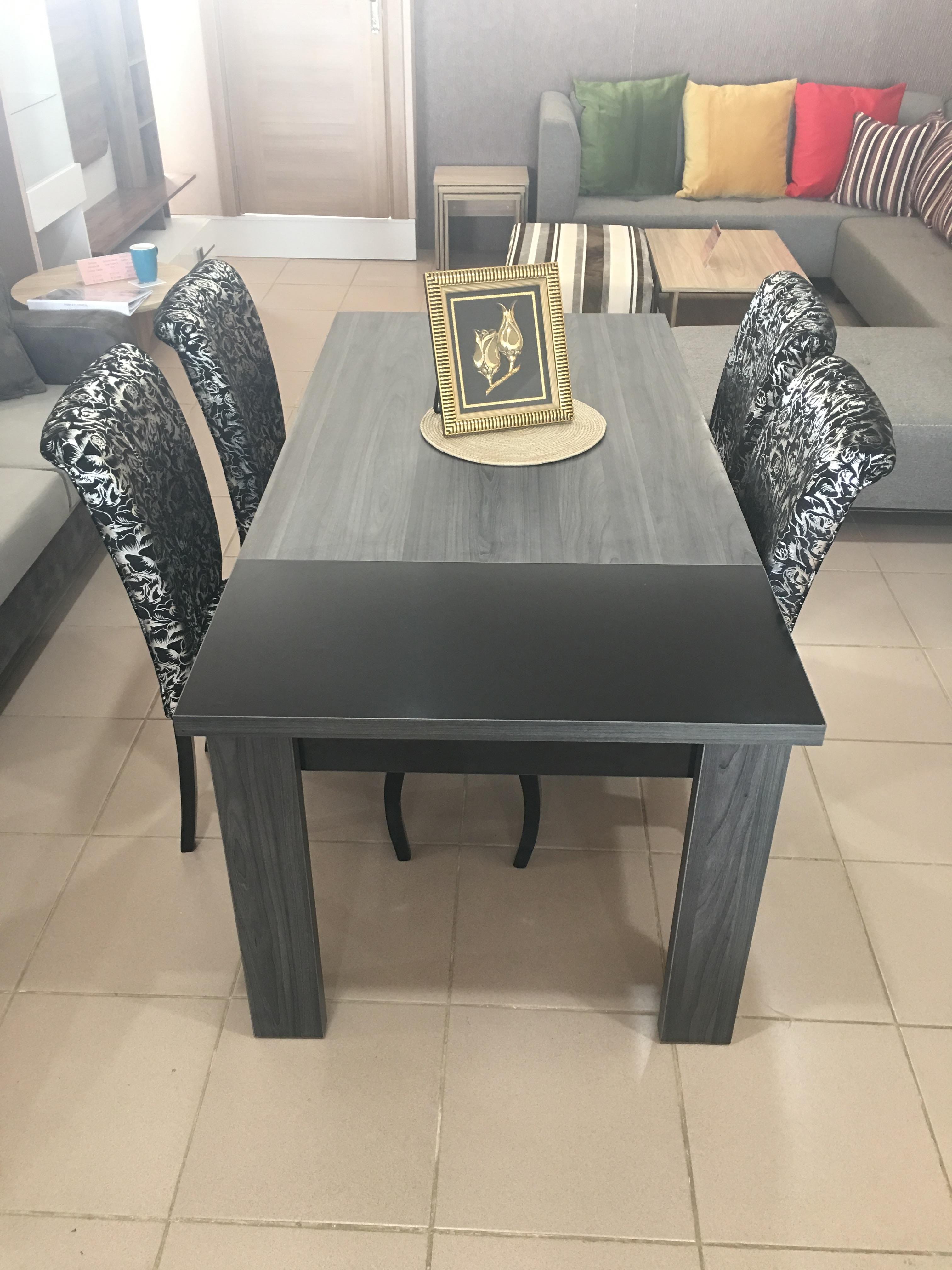 NUR STORAGE DINING TABLE