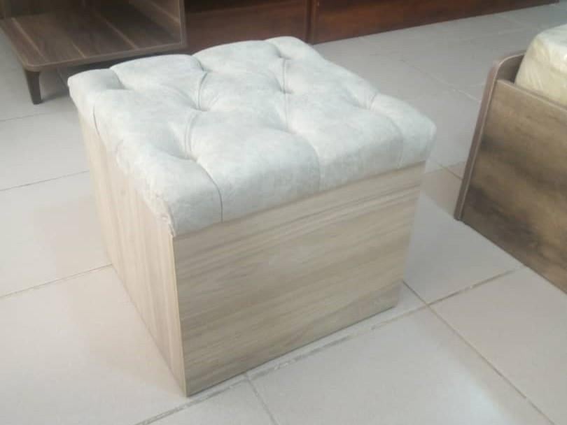 OTTOMON BOX POUF