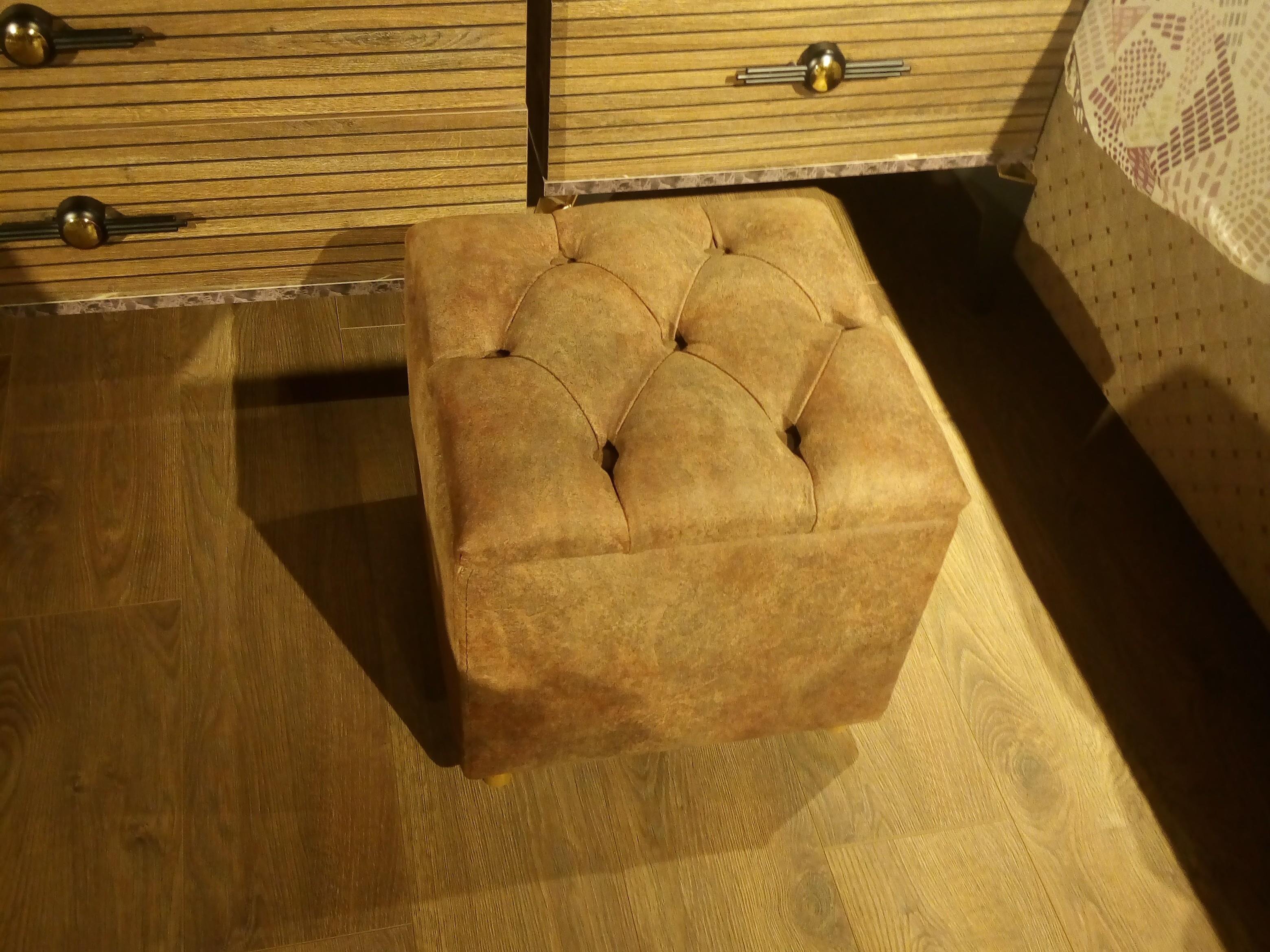 OTTOMON STORAGE POUF