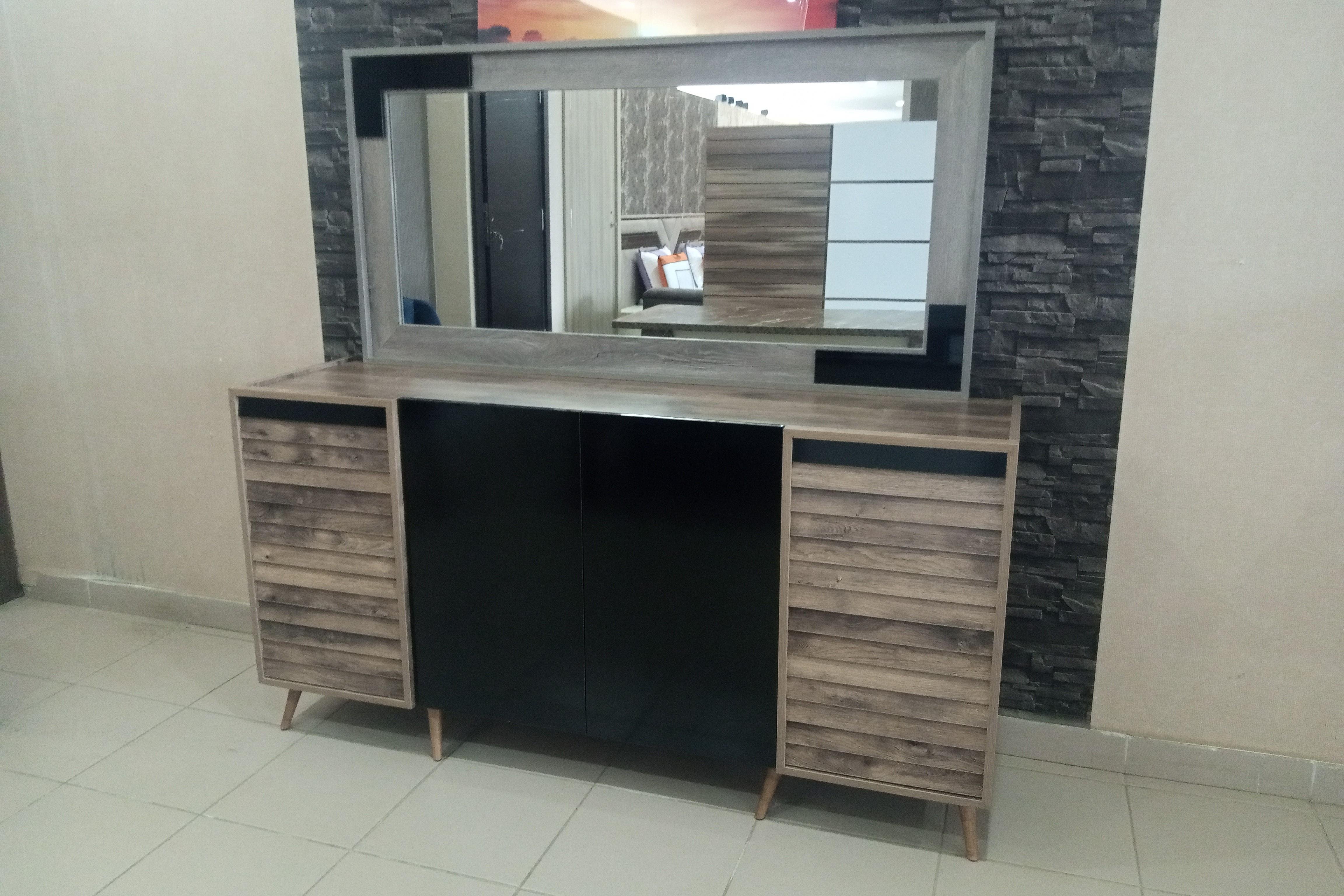 PANJUR DINING CONSOLE & FRAME MIRROR