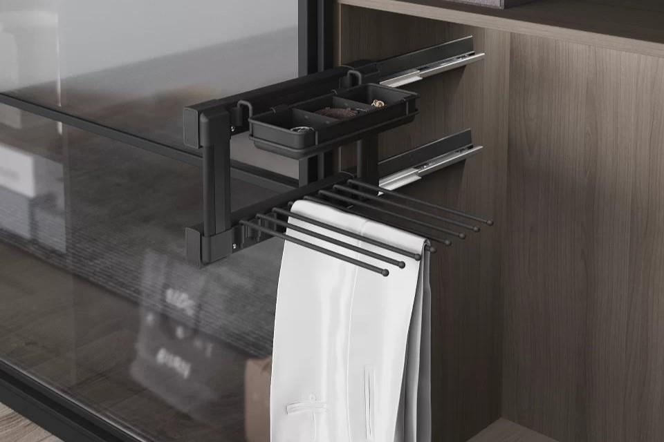 SIDE MOUNTED FUNCTIONAL TROUSER RACK 40D