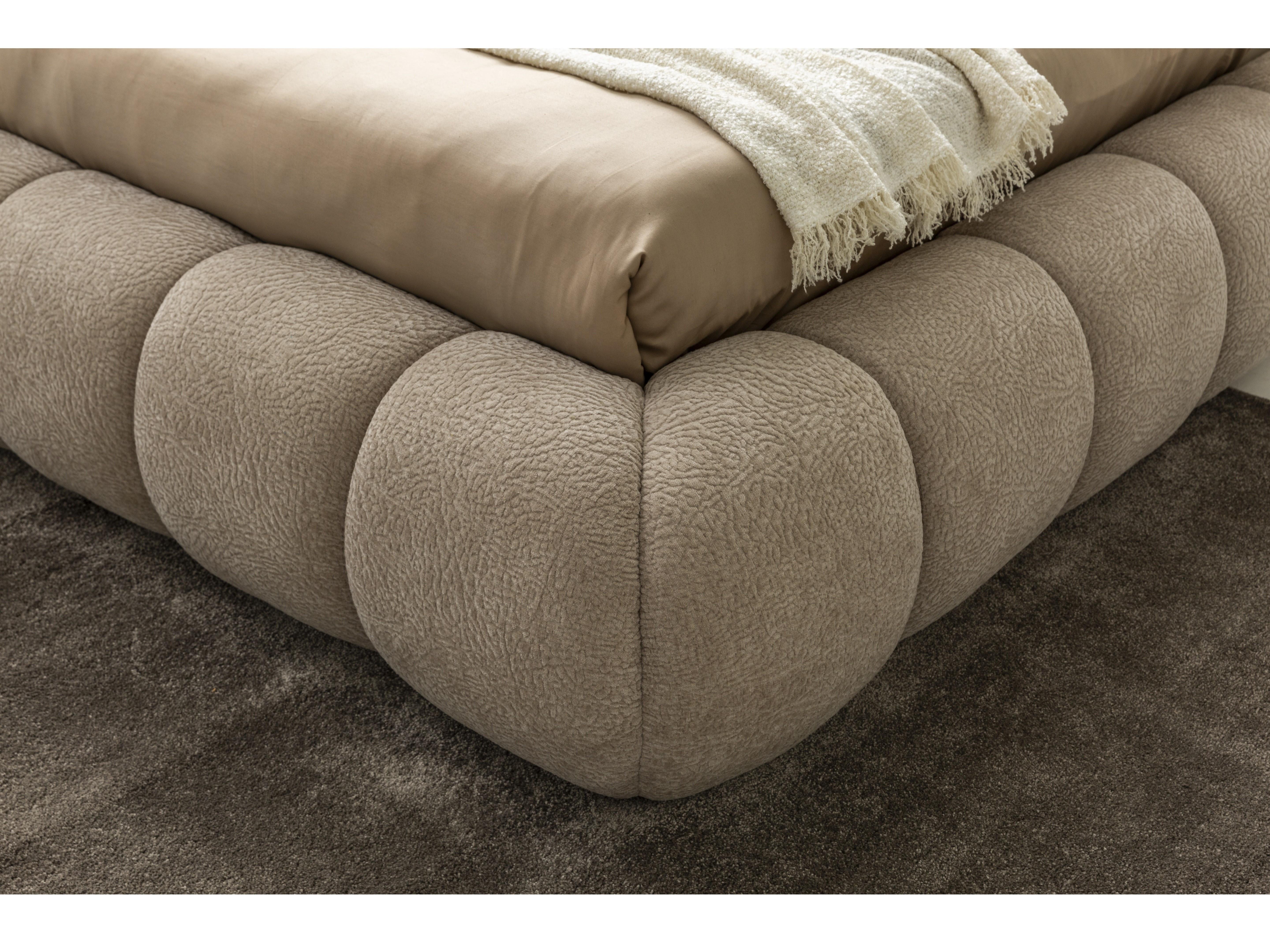 SOHO BEDSTEAD 200x180 EURO