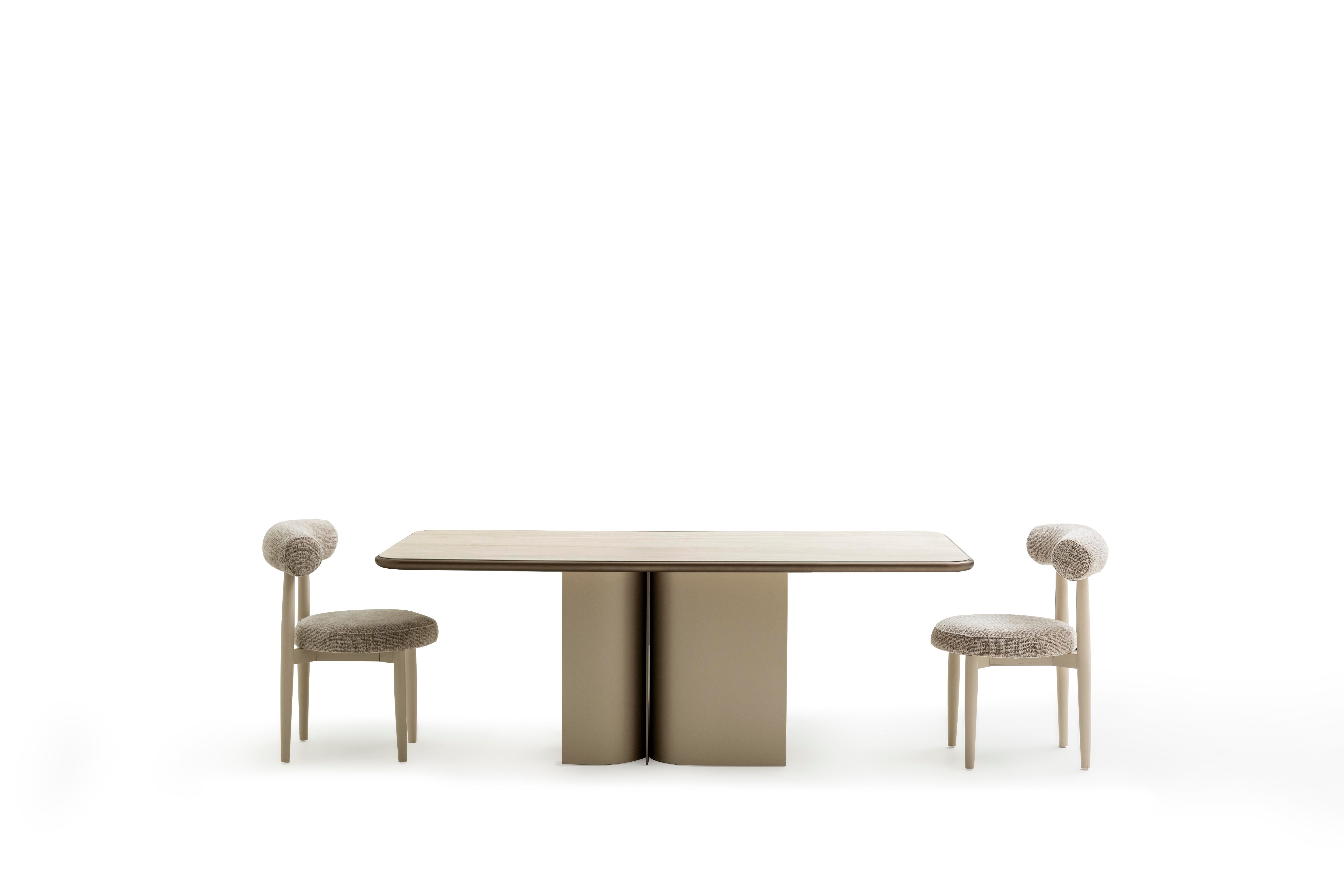 SOHO DINING TABLE