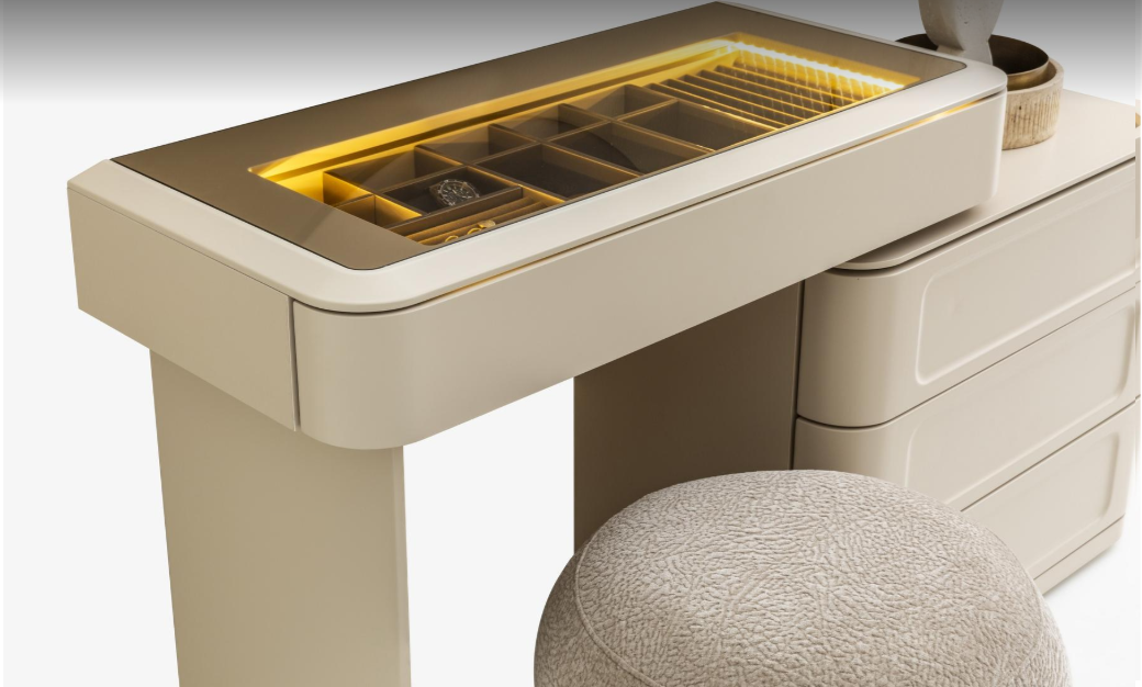 SOHO MAKE-UP TABLE & MIRROR