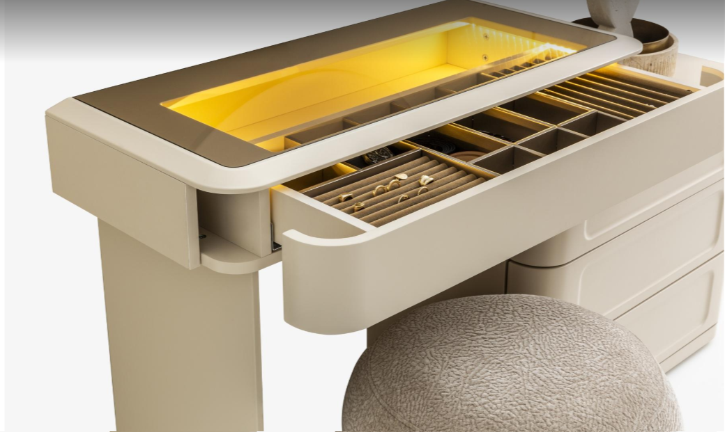 SOHO MAKE-UP TABLE & MIRROR