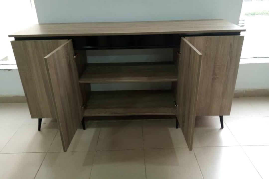 SPACE-X DINING CONSOLE