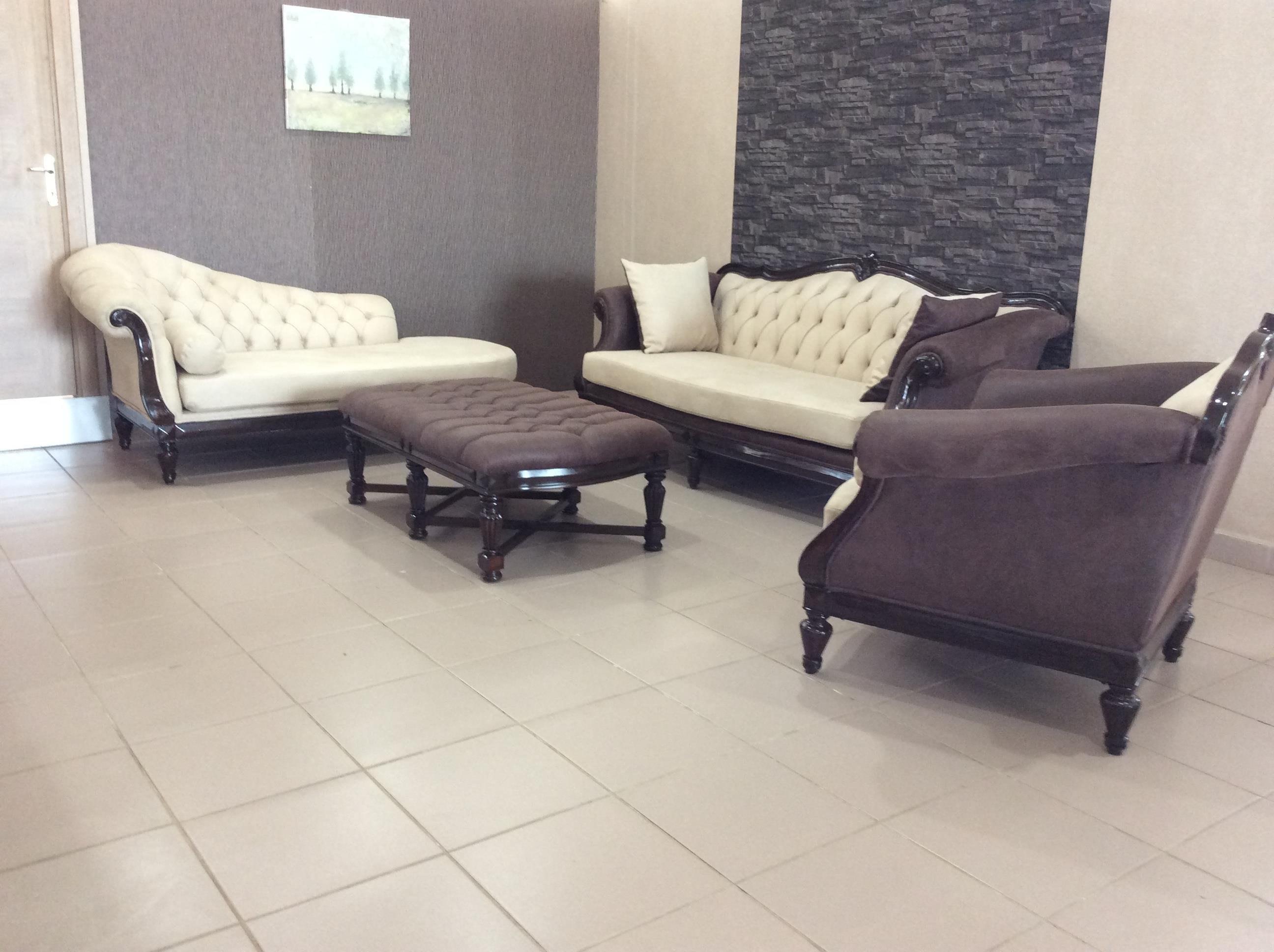 THREE SEATER FABRIC COVERING