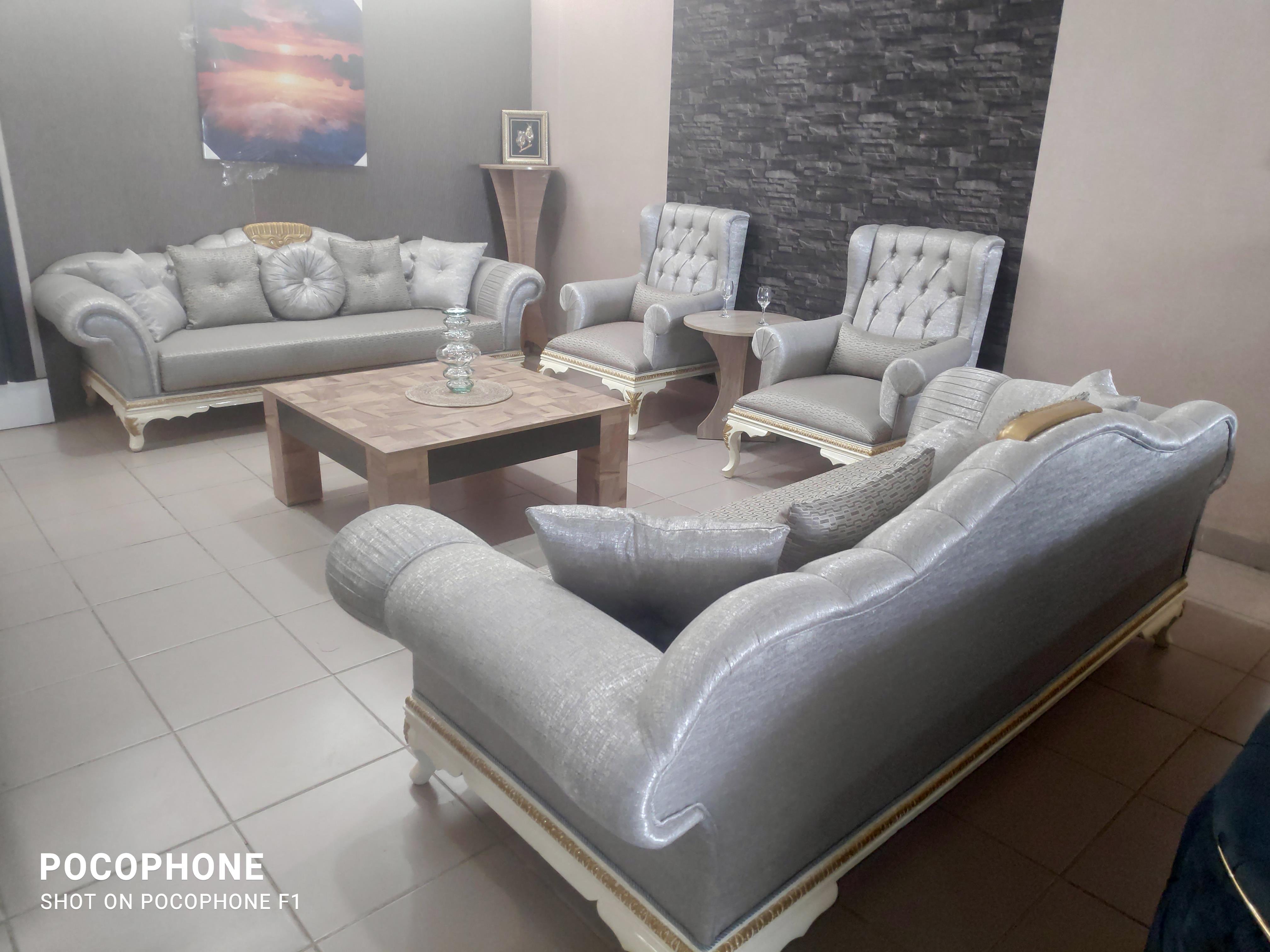 THREE SEATER FABRIC COVERING