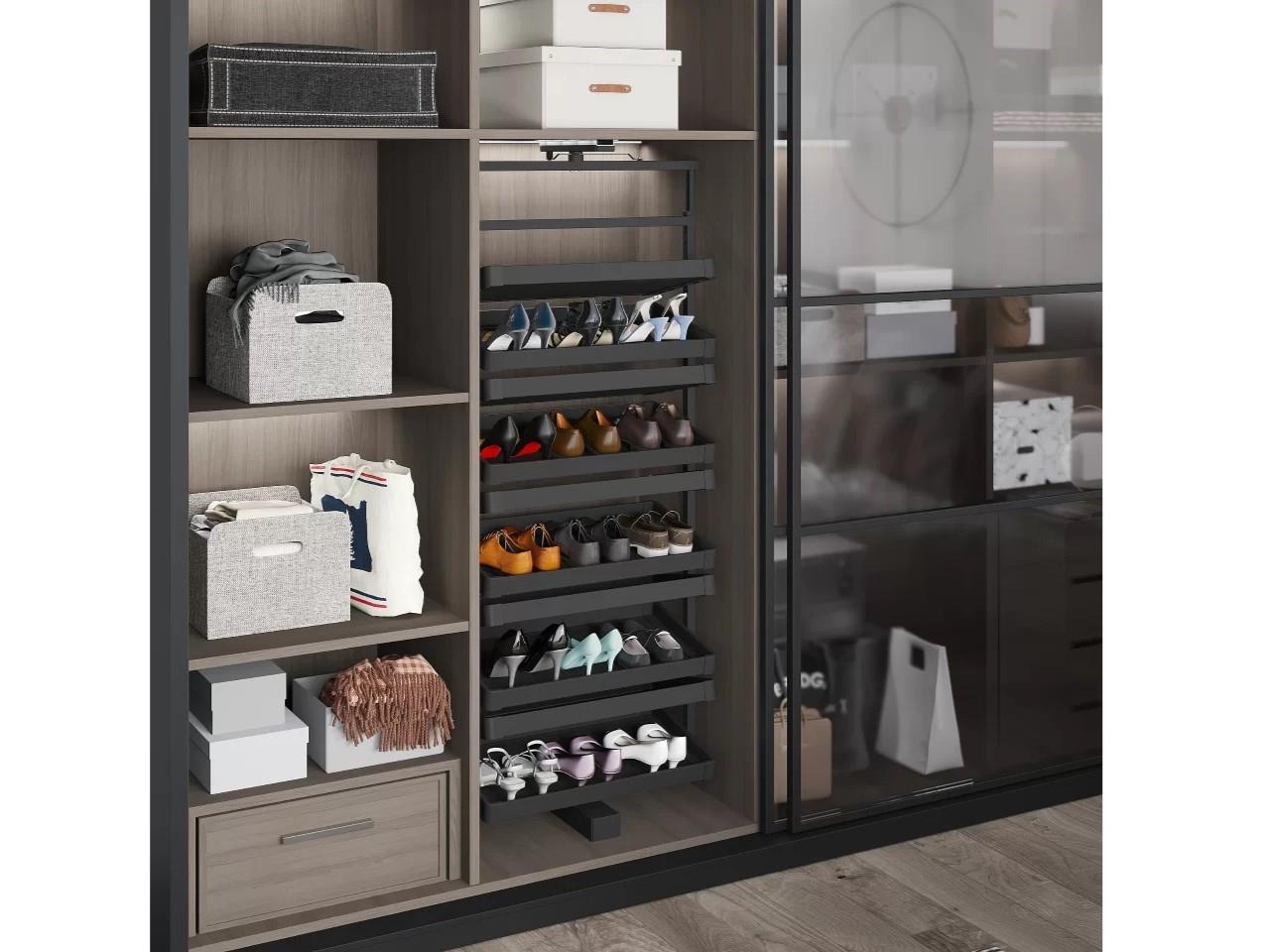 TURNING SHOE RACK