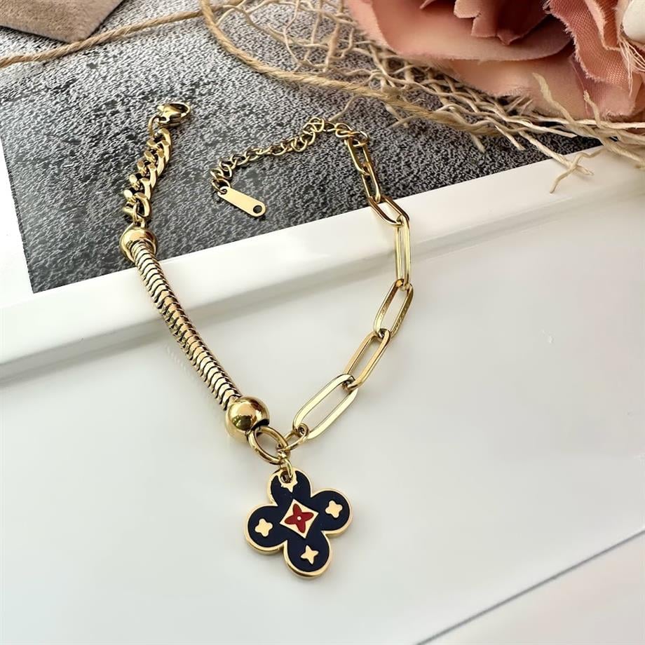 YONCA MODEL ÇELİK BİLEKLİK