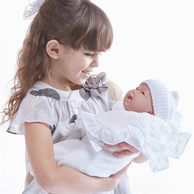 Berenguer Boutique Gerçekçi Yenidoğan Oyuncak Bebek 39 cm ve Beyaz Kundak Seti