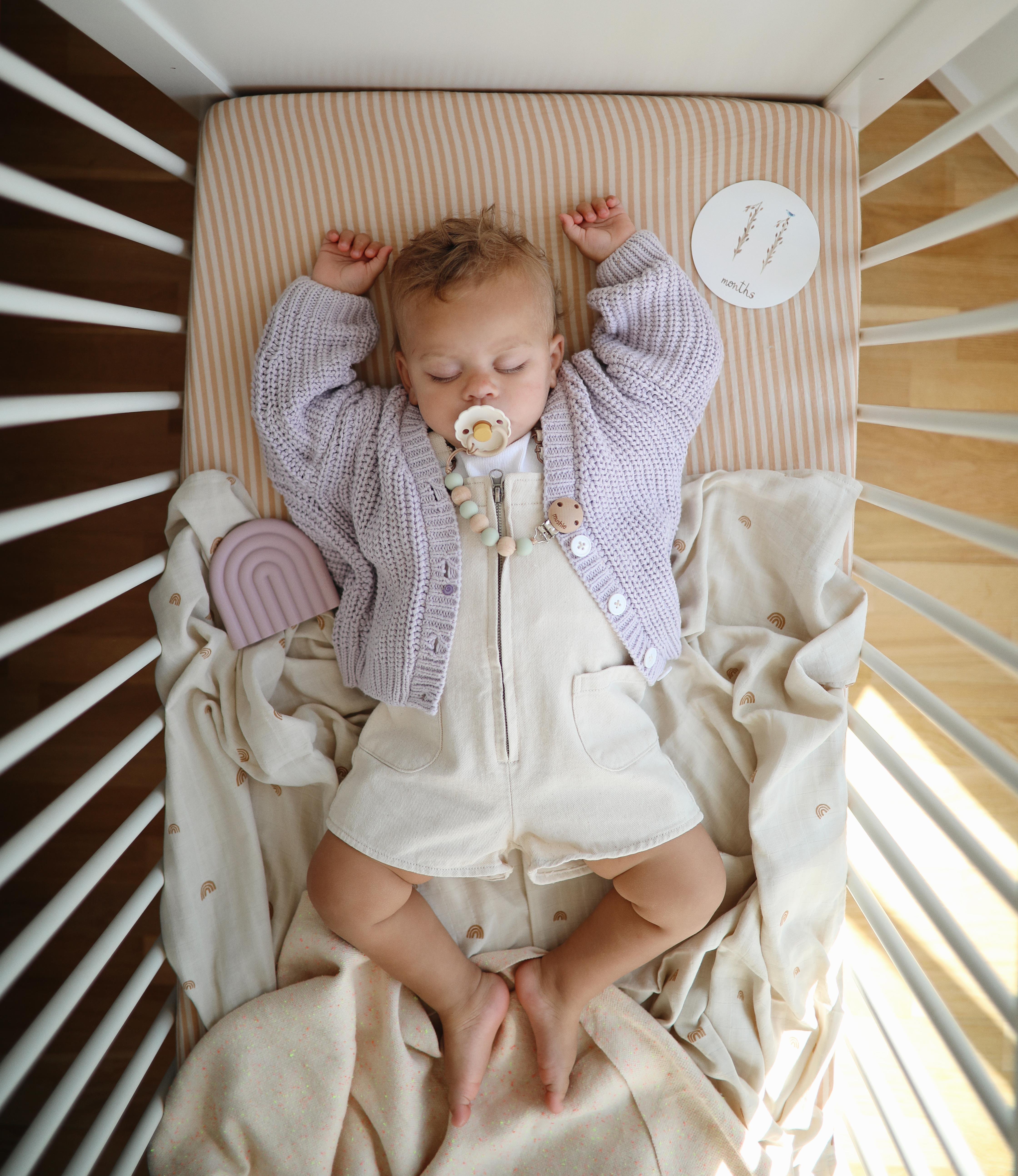 FRIGG Daisy Silikon Emzik - Chamomile 6-18 Ay