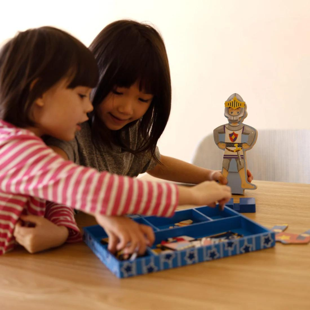 Melissa - Doug Ahşap Mıknatıslı Giydirme - Billy