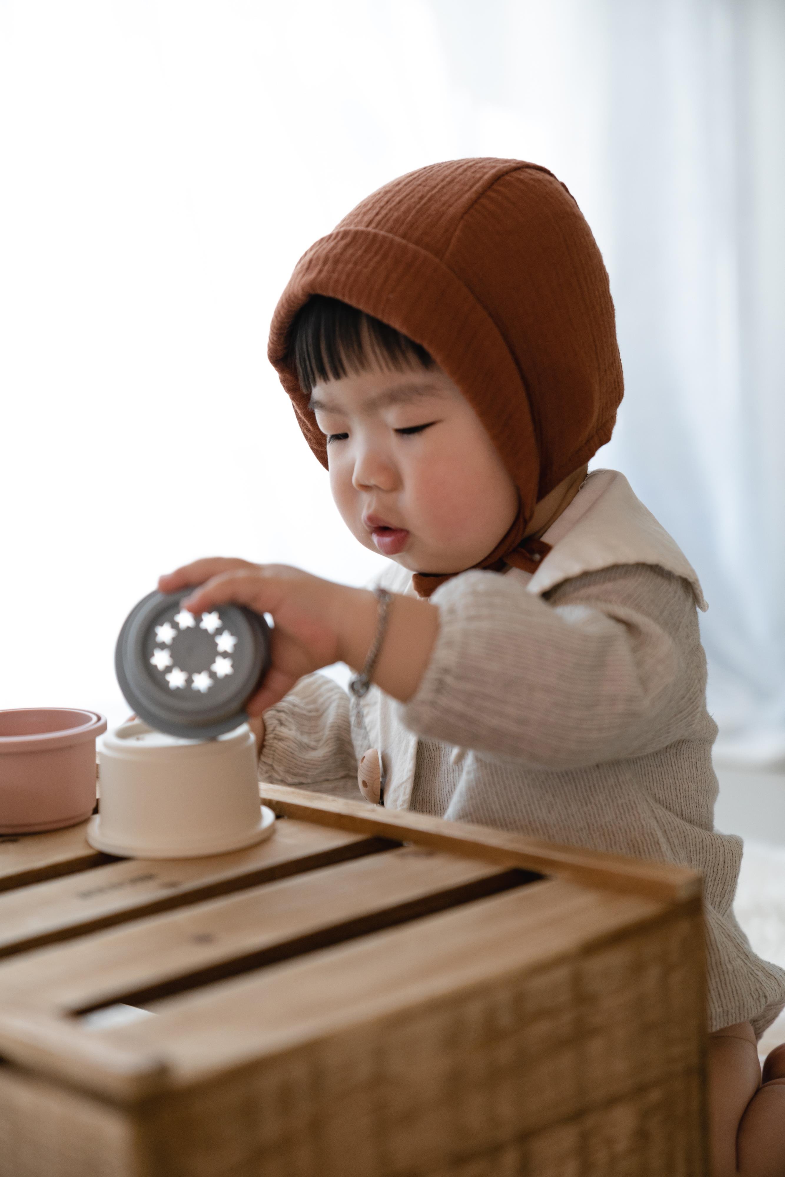 Mushie İçiçe Geçen Kaplar