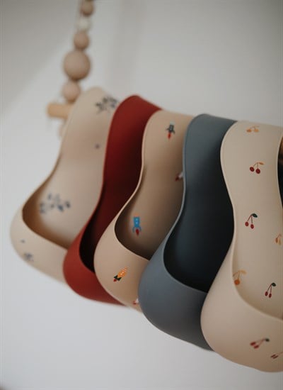 Mushie Silikon Önlük - Cherries