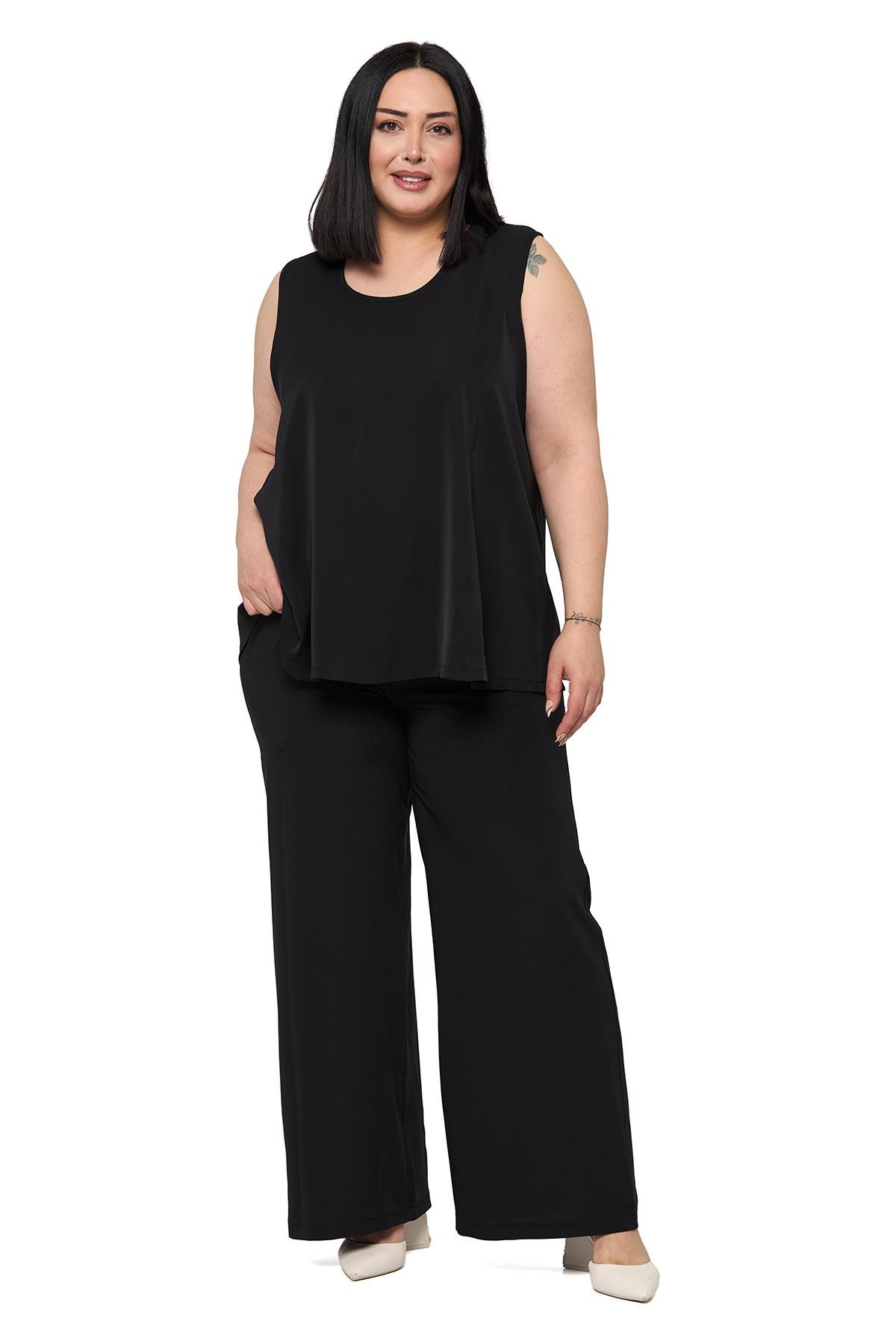 Bluz | Pantolon TakımlarDisentis Modest Büyük Beden Kolsuz Bluz Bol Paça Pantolon Siyah İkili TakımDISENTIS MODESTBüyük Beden Kolsuz Bluz Bol Paça Pantolon Siyah İkili Takım