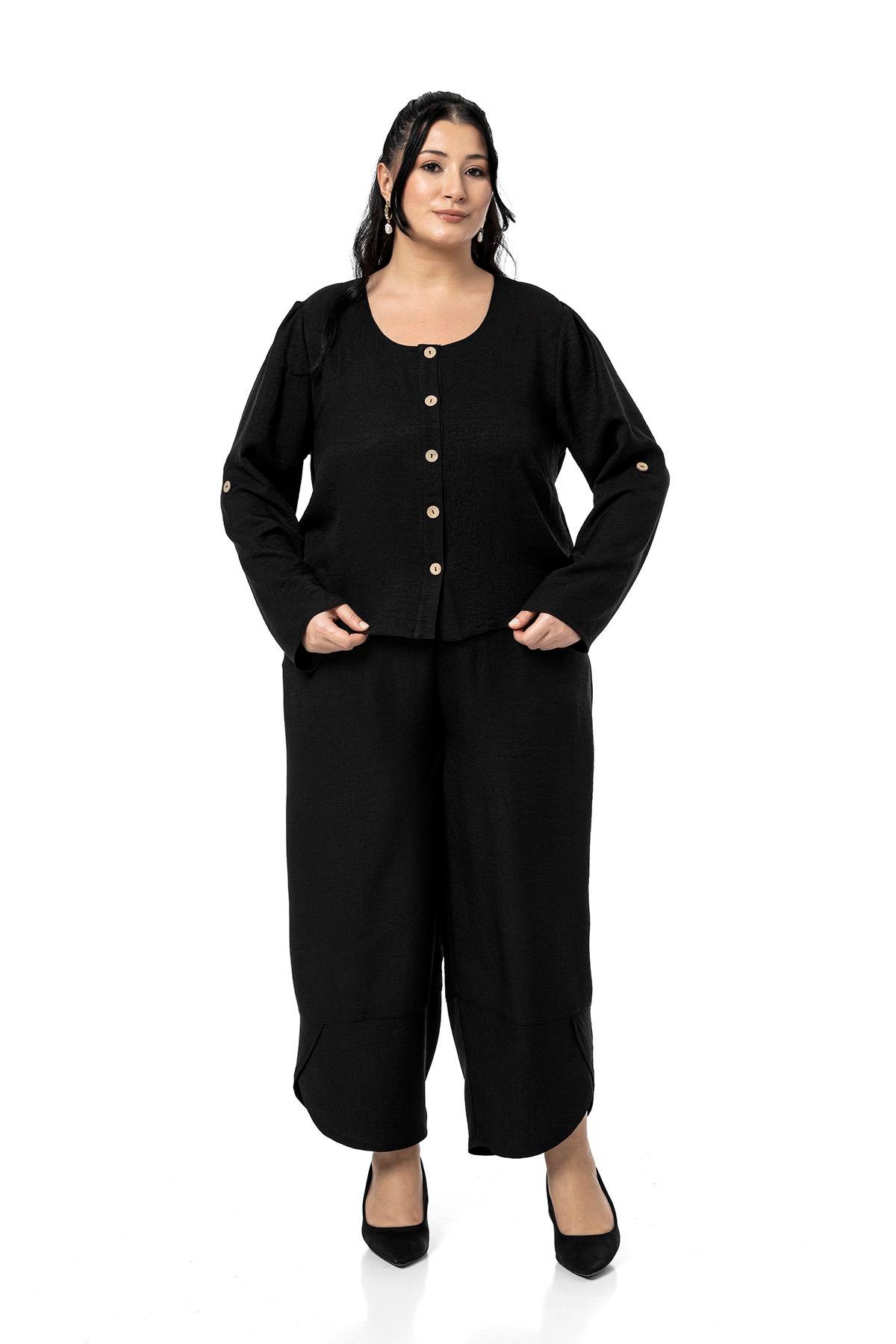 Bluz | Pantolon TakımlarDisentis Modest Büyük Beden Paça Detaylı Bluz Pantolon Siyah İkili TakımDISENTIS MODESTBüyük Beden Paça Detaylı Bluz Pantolon Siyah İkili Takım