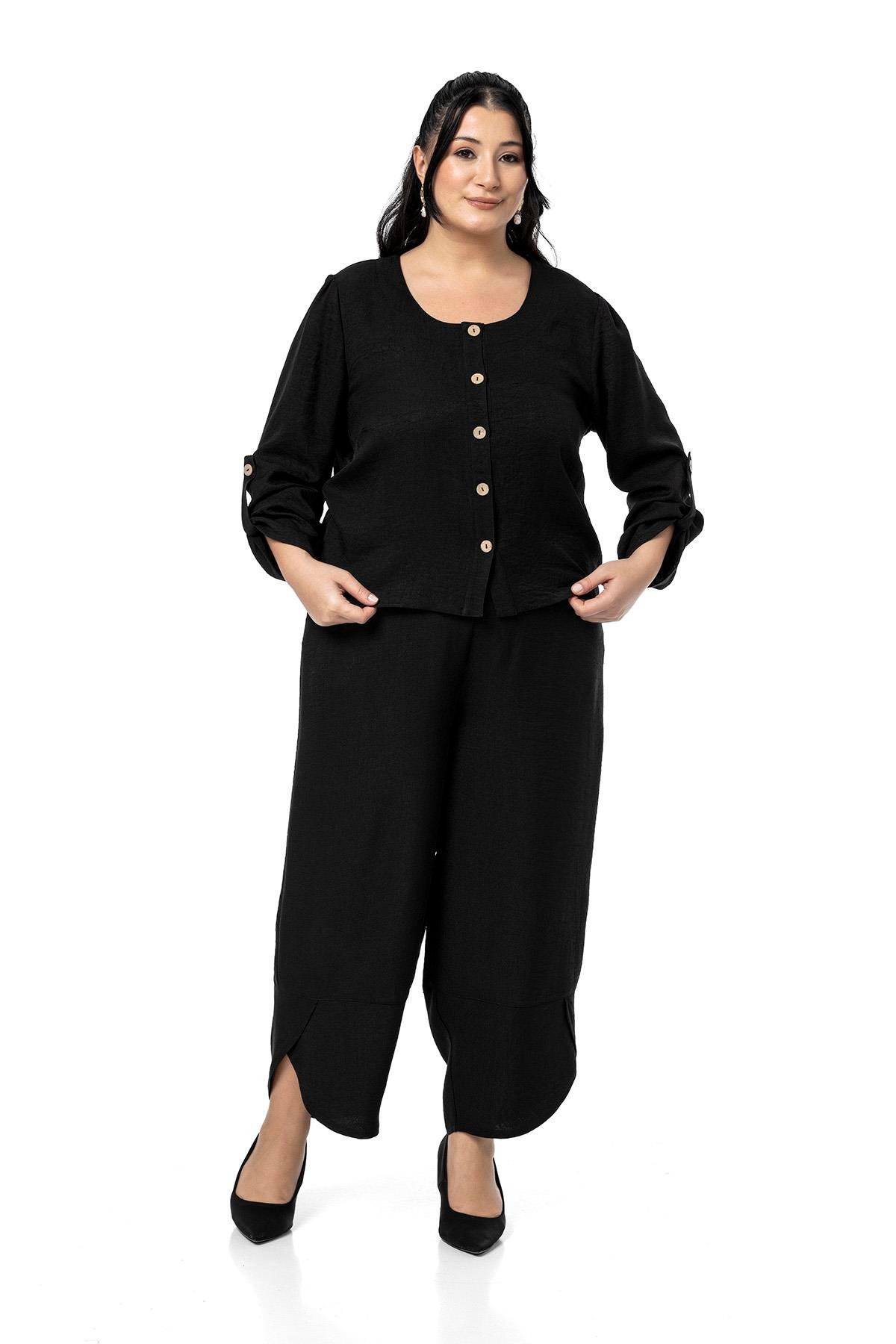 Bluz | Pantolon TakımlarDisentis Modest Büyük Beden Paça Detaylı Bluz Pantolon Siyah İkili TakımDISENTIS MODESTBüyük Beden Paça Detaylı Bluz Pantolon Siyah İkili Takım